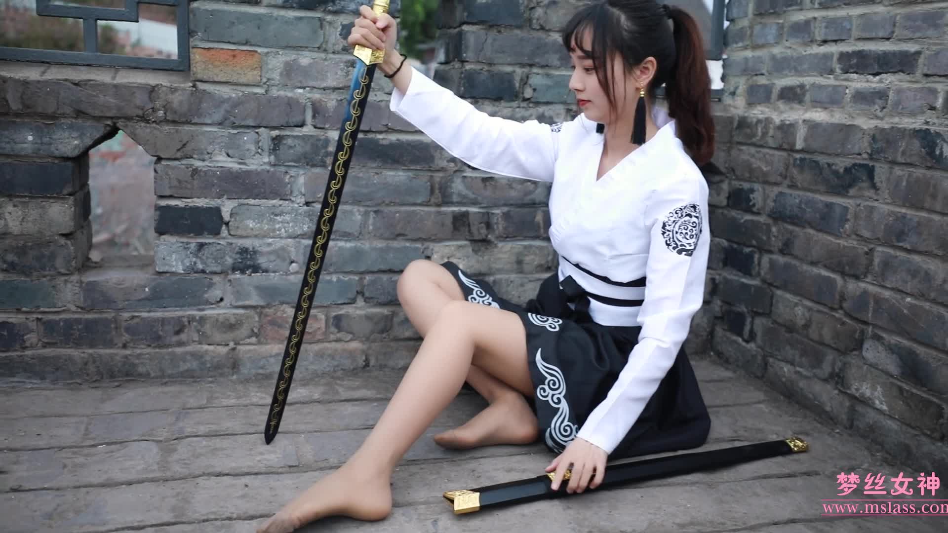 图片[4]-MSLASS梦丝女神_2019_05_02_NO.018_玥玥女侠之剑_下_42_1P1V_592MB - aifuli.cc-aifuli.cc