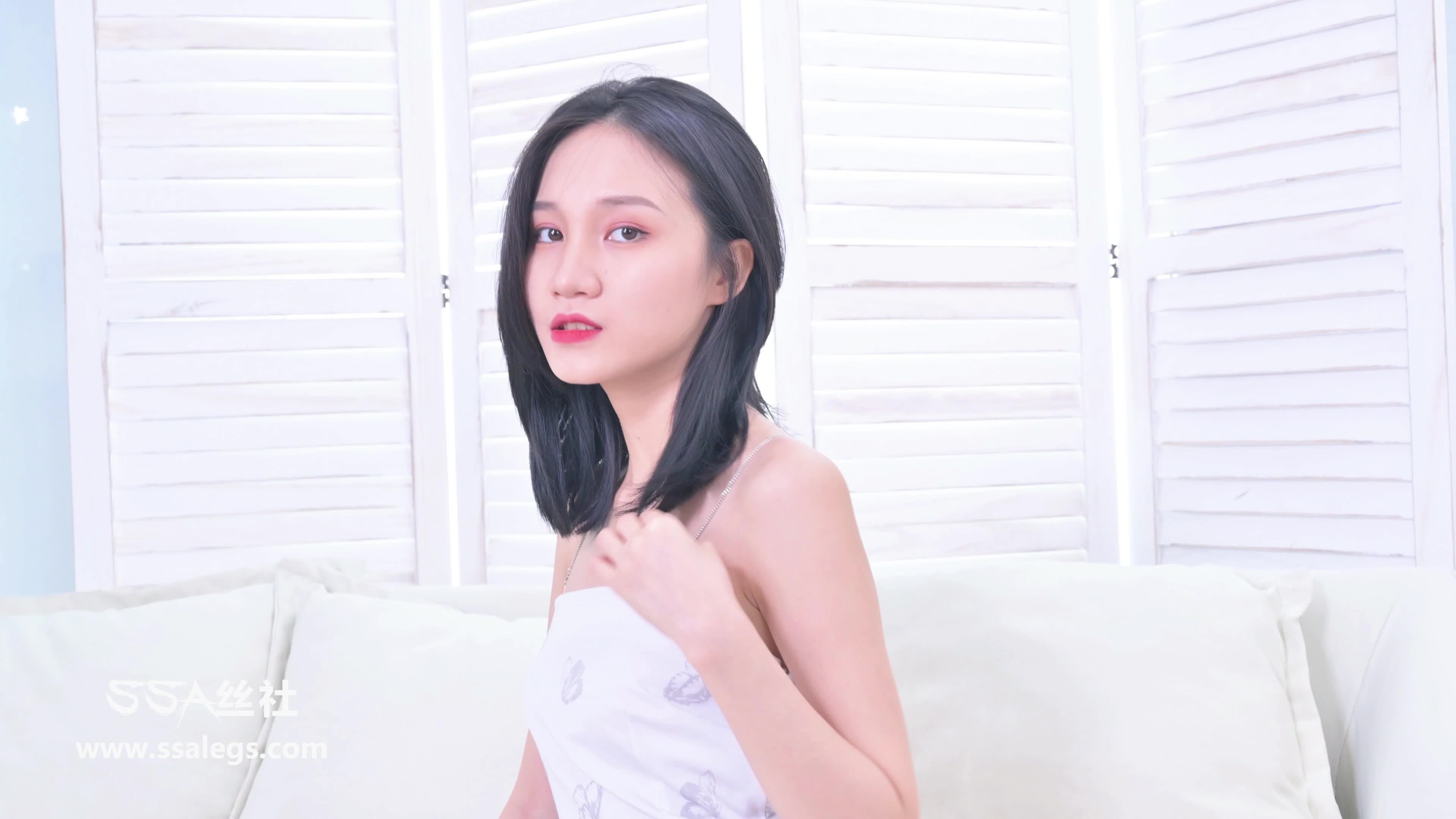 图片[2]-SSA丝社_短片_NO.017_晶晶_沙发上的晶灵_1V_1.29G - aifuli.cc-aifuli.cc