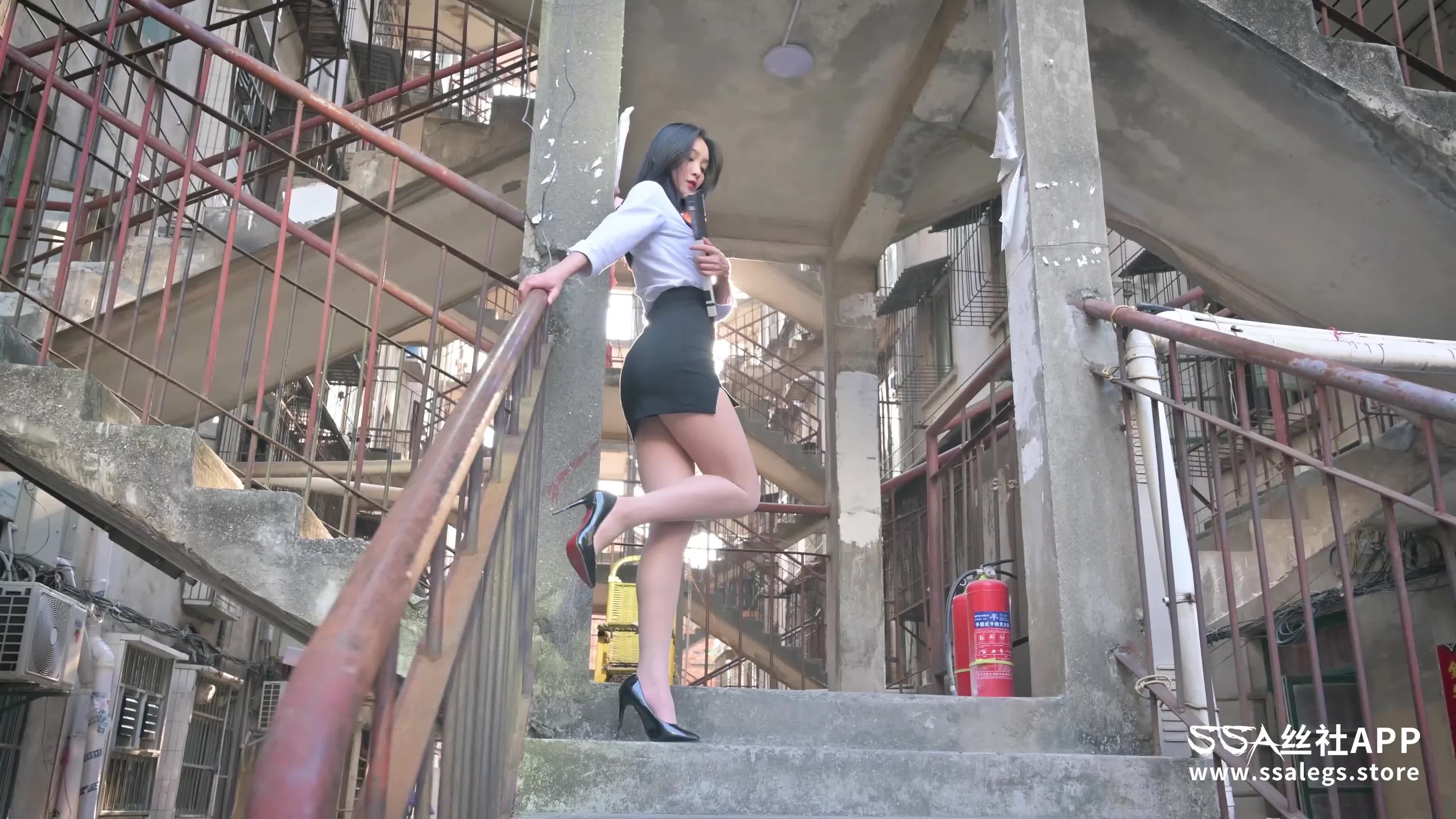 图片[2]-SSA丝社_短片_NO.091_君君_外拍丝袜_1V_628.7M - aifuli.cc-aifuli.cc