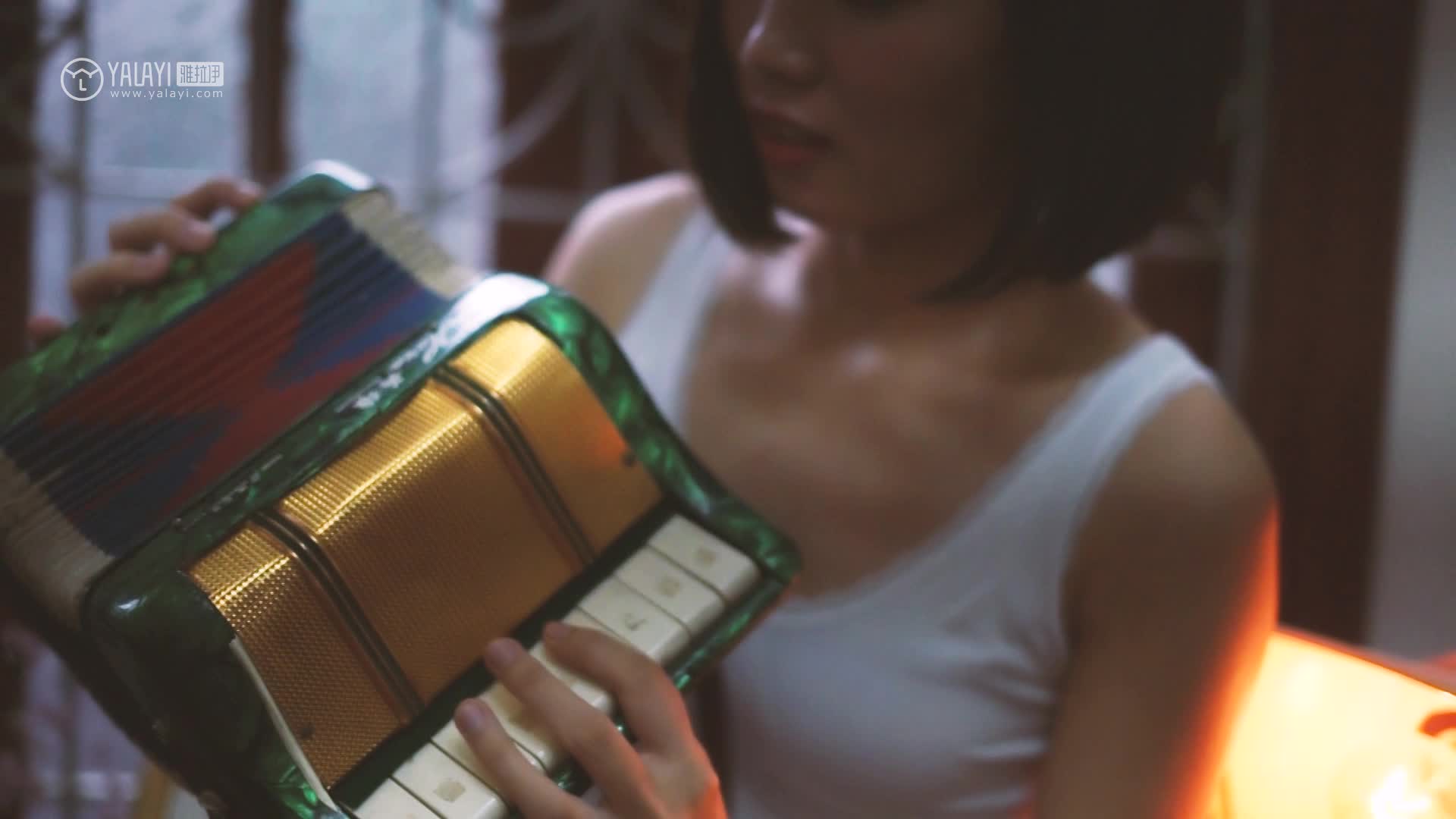 图片[5]-YALAYI雅拉伊_视频_2018.11.04_V003_雨后晴空_公主小兔子_1V_177M - aifuli.cc-aifuli.cc