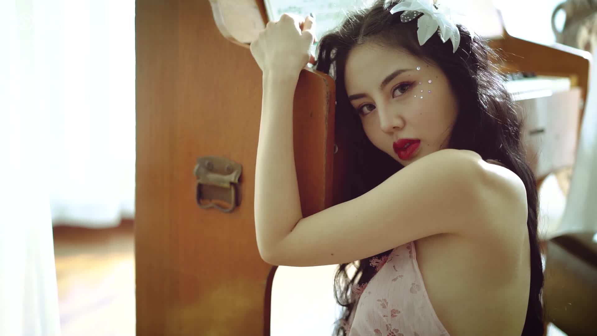 图片[2]-YALAYI雅拉伊_视频_2019.01.14_V011_橘色的暖阳花_凉儿_1V_124M - aifuli.cc-aifuli.cc