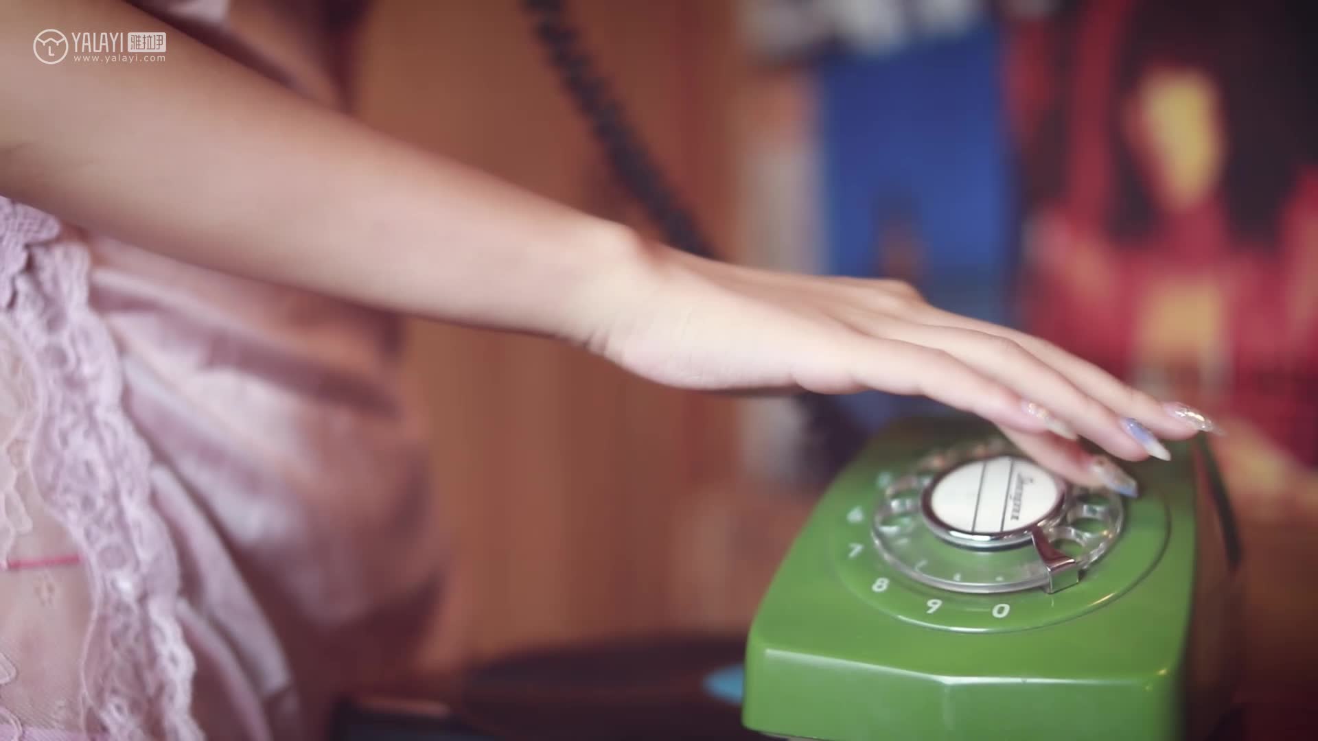图片[5]-YALAYI雅拉伊_视频_2019.08.30_V067_异域丝情_刘子炀_1V_141M - aifuli.cc-aifuli.cc