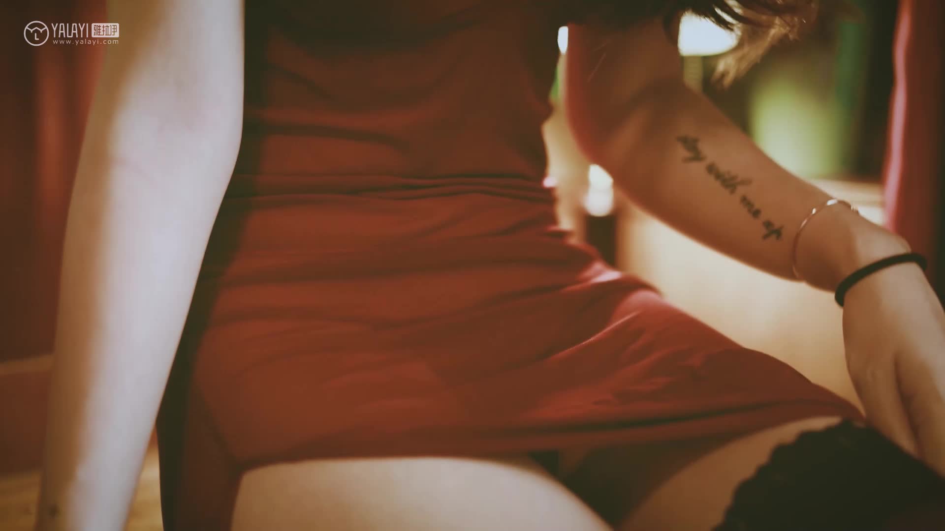 图片[4]-YALAYI雅拉伊_视频_2020.02.17_V111_藏红花_刘子炀_1V_73.3M - aifuli.cc-aifuli.cc