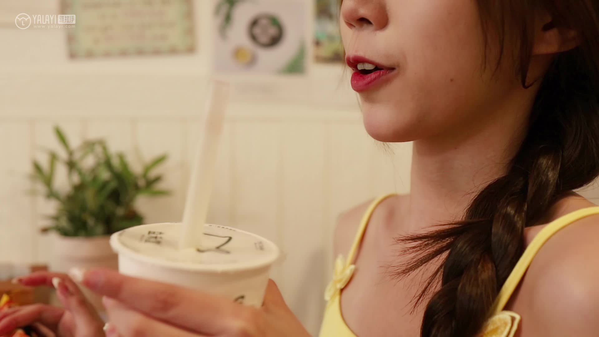 图片[4]-YALAYI雅拉伊_视频_2020.11.27_V152_青涩回忆_小乔_1V_171MB - aifuli.cc-aifuli.cc