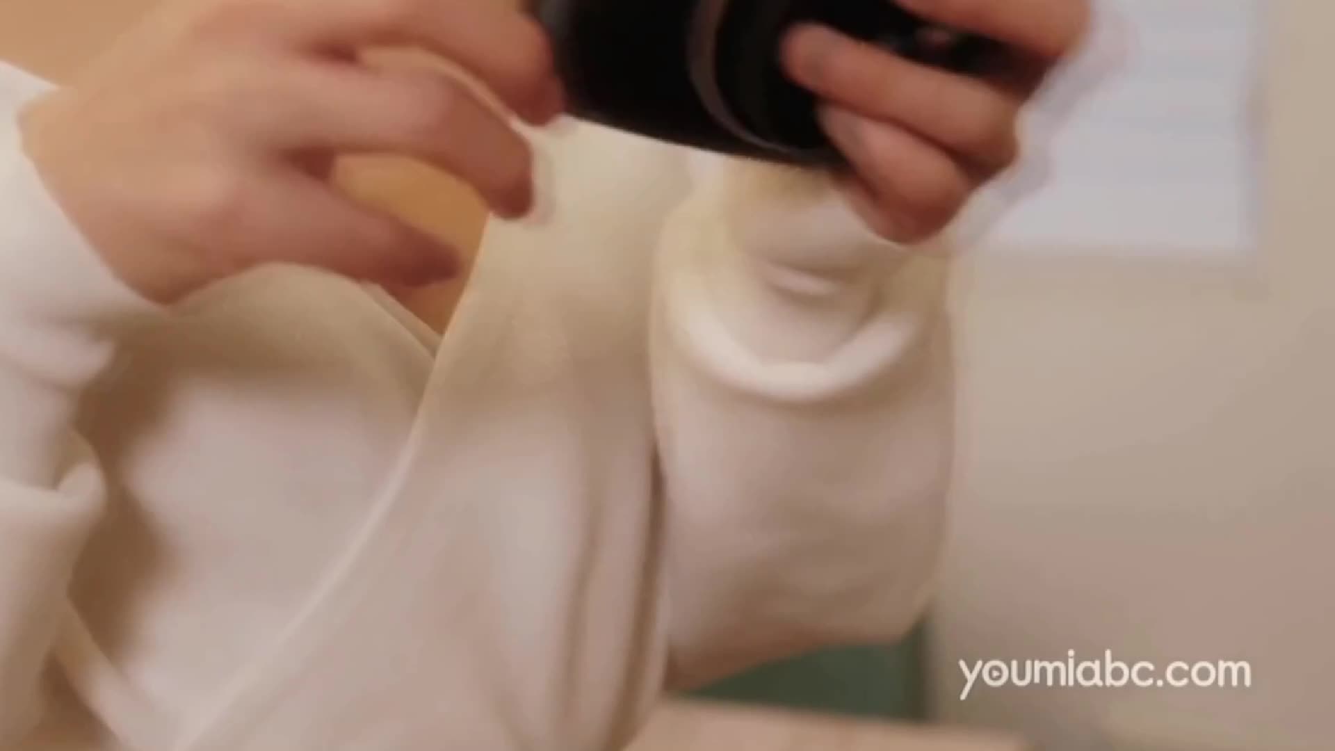 图片[3]-YouMi尤蜜_视频_2019.09.16_NO.374_闺房日记_何嘉颖_1V_141MB - aifuli.cc-aifuli.cc