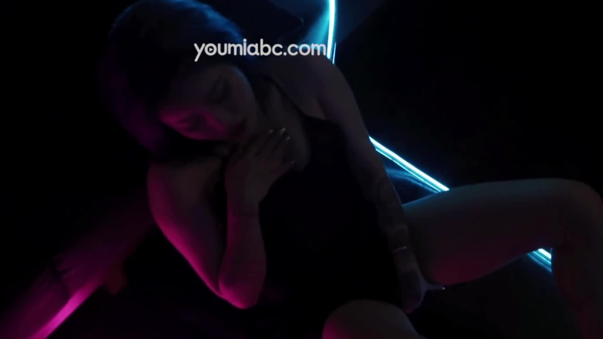 图片[4]-YouMi尤蜜_视频_2020.02.19_NO.557_妩媚女郎の夜色迷情_孙Amber_1V_130MB - aifuli.cc-aifuli.cc