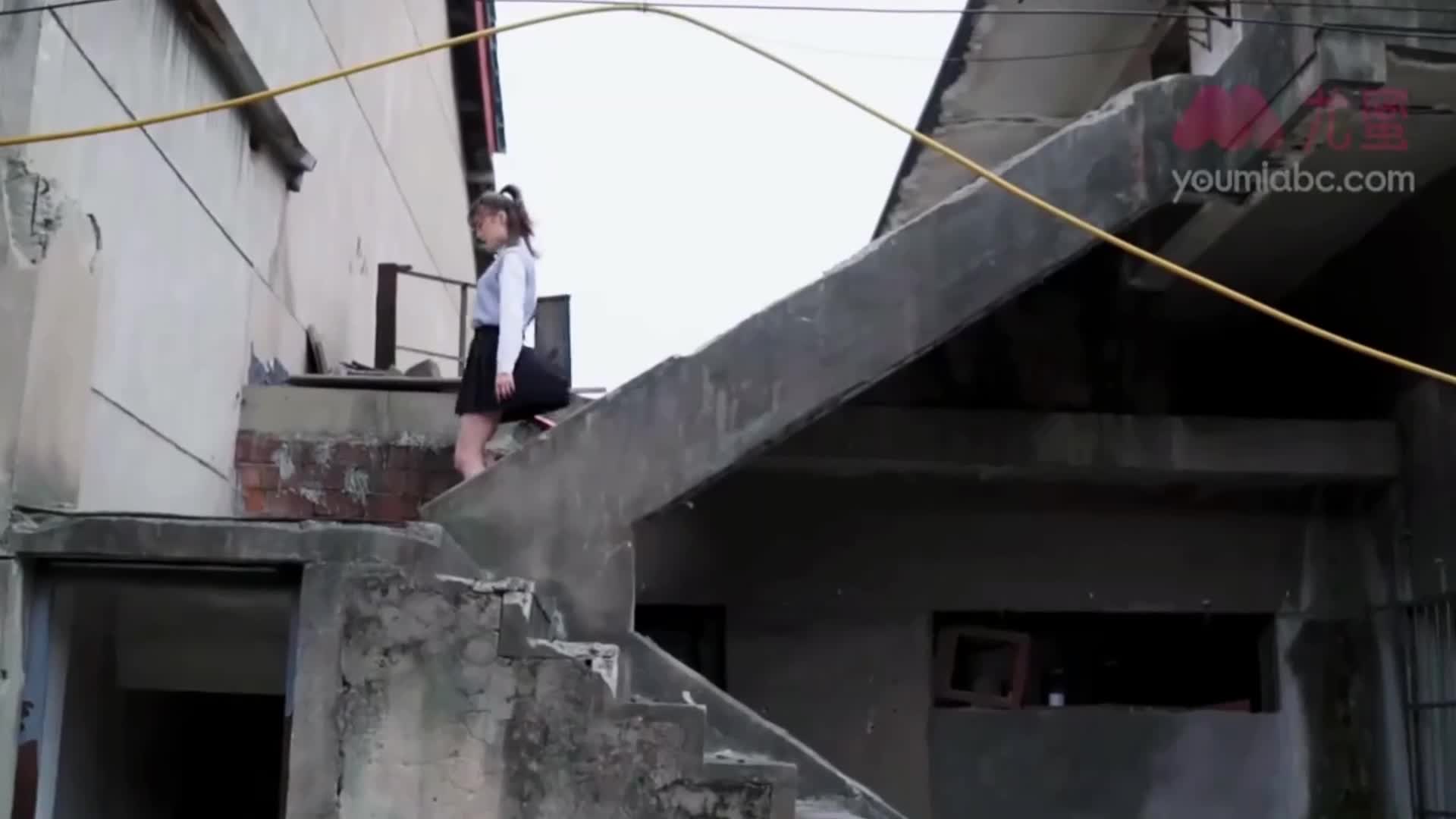 图片[3]-YouMi尤蜜_视频_2020.04.20_NO.602_桀骜不驯の持枪少女_尤蜜合辑_1V_128MB - aifuli.cc-aifuli.cc