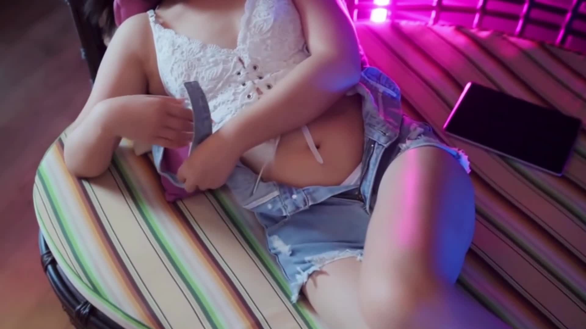 图片[4]-YouMi尤蜜_视频_2020.08.31_NO.725_甜甜の桃花运_安璐璐_1V_132MB - aifuli.cc-aifuli.cc