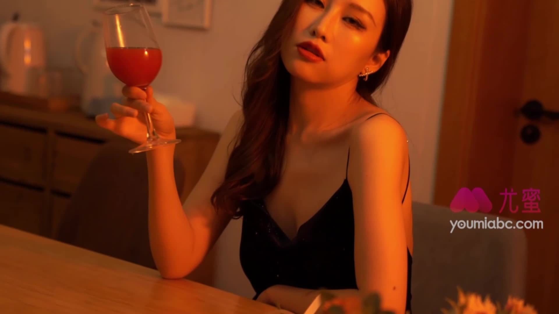 图片[4]-YouMi尤蜜_视频_2021.07.19_NO.870_恋恋风尘_月音瞳_1V_174MB - aifuli.cc-aifuli.cc