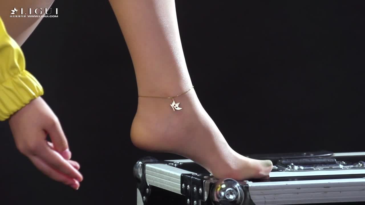 图片[3]-Ligui丽柜_HD484_性感赛道女郎_安娜_1V_596M - aifuli.cc-aifuli.cc