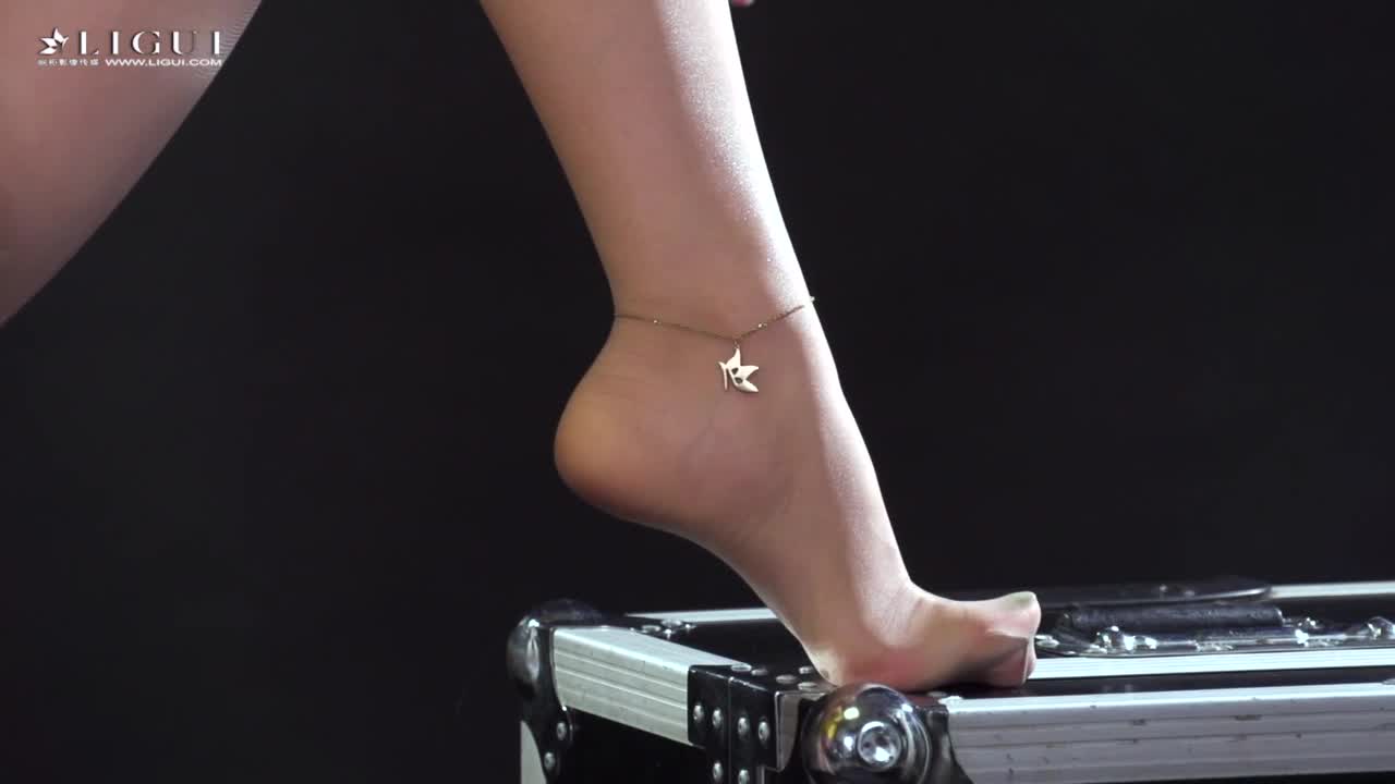 图片[3]-Ligui丽柜_HD视频_2020.03.05_性感赛道女郎_安娜_1V_191MB - aifuli.cc-aifuli.cc