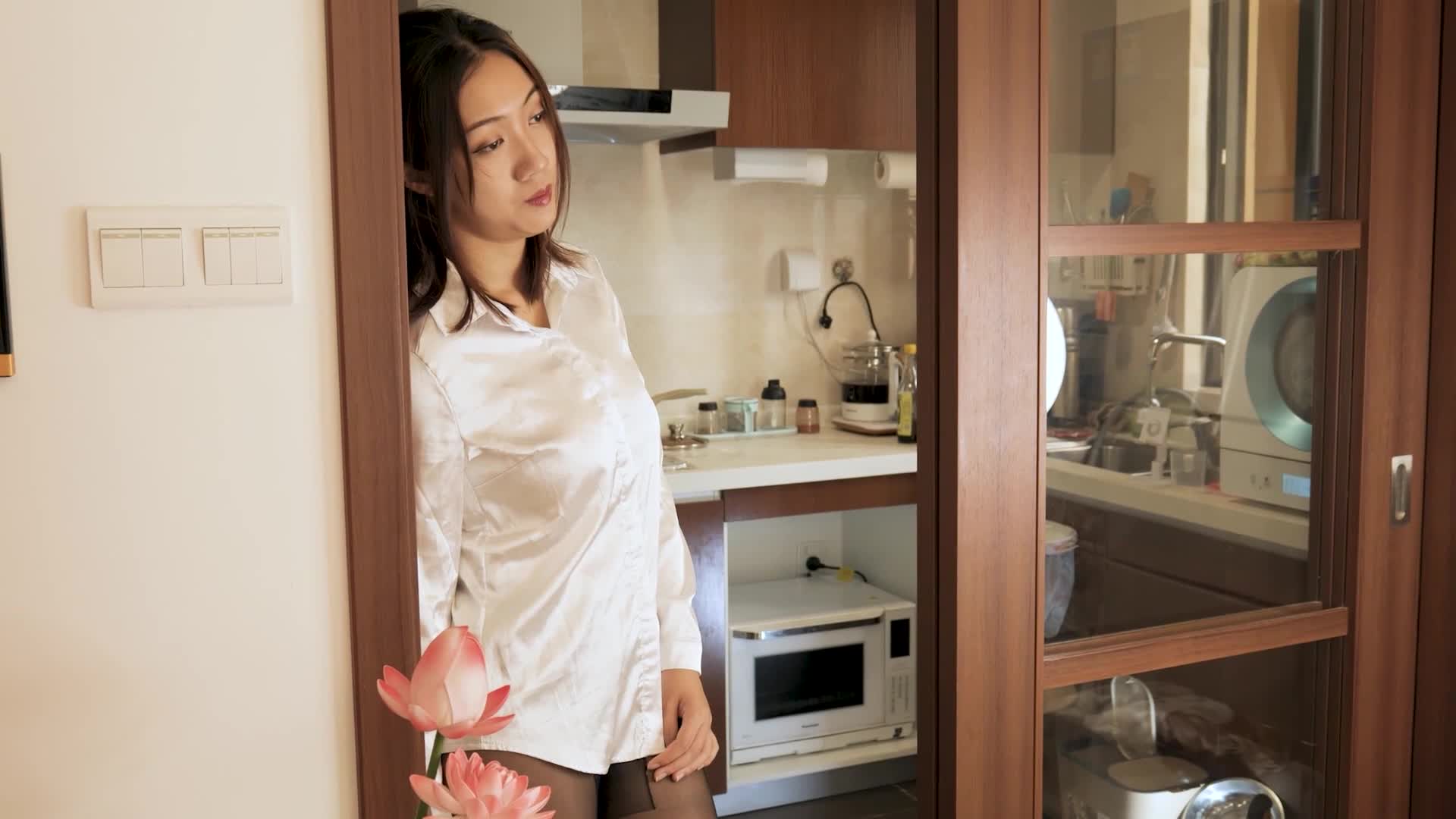 图片[2]-Ligui丽柜_HD视频_2020.10.30_学过茶艺的人是怎么吃酸奶的_星雨_1V_376MB - aifuli.cc-aifuli.cc