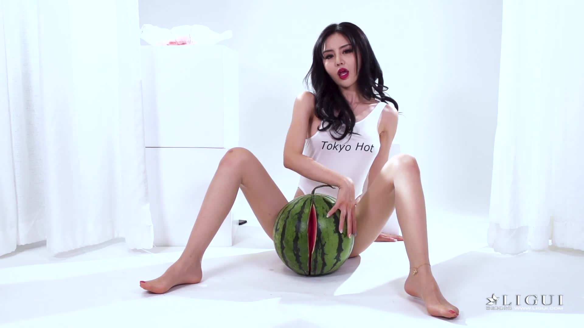 图片[3]-Ligui丽柜_HD视频_2020.11.24_瓜蒂并熟_凉儿_1V_238MB - aifuli.cc-aifuli.cc