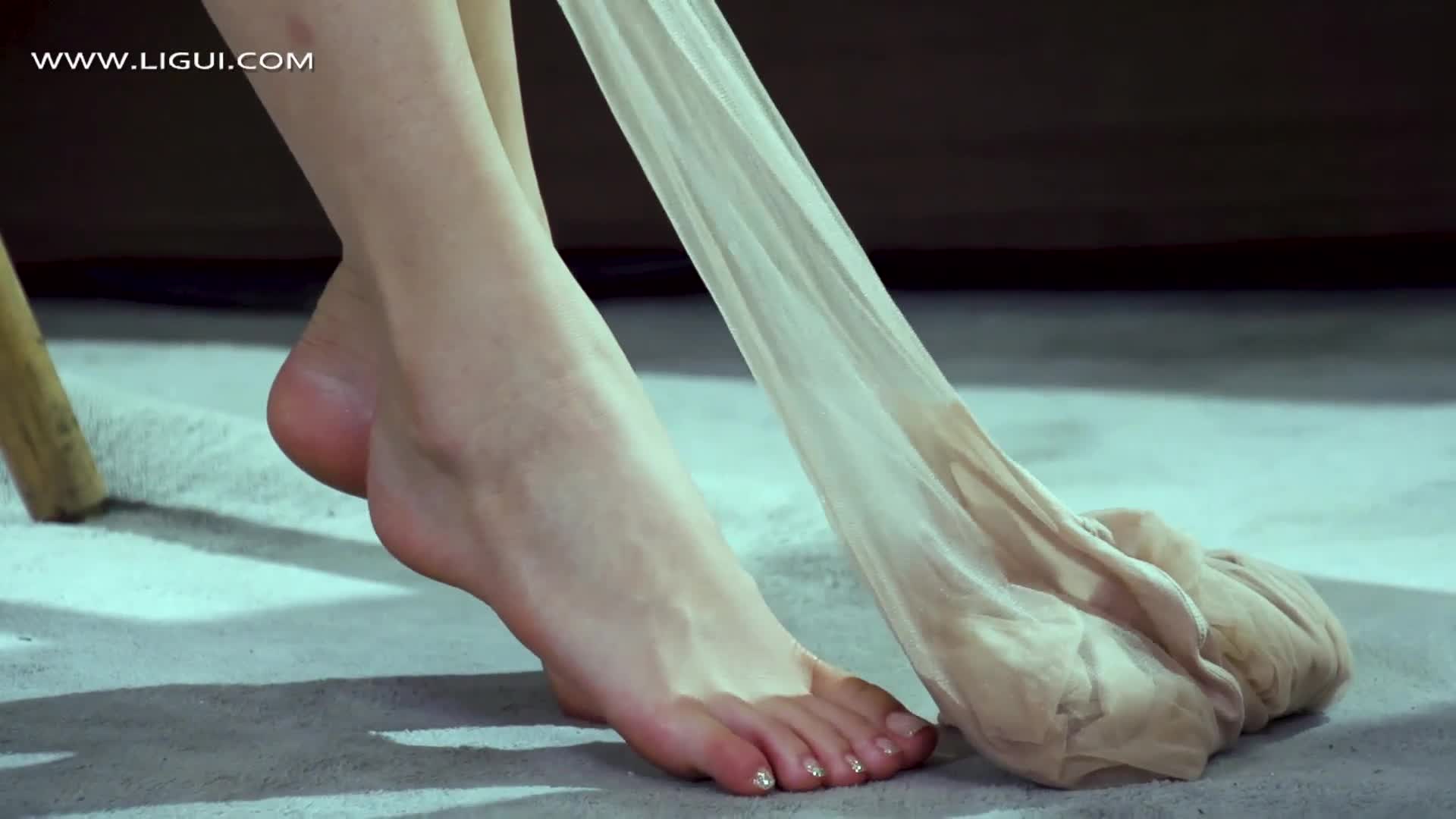 图片[4]-Ligui丽柜_HD视频_2020.12.30_玉趾白丝俏佳人_小紫_1V_420MB - aifuli.cc-aifuli.cc