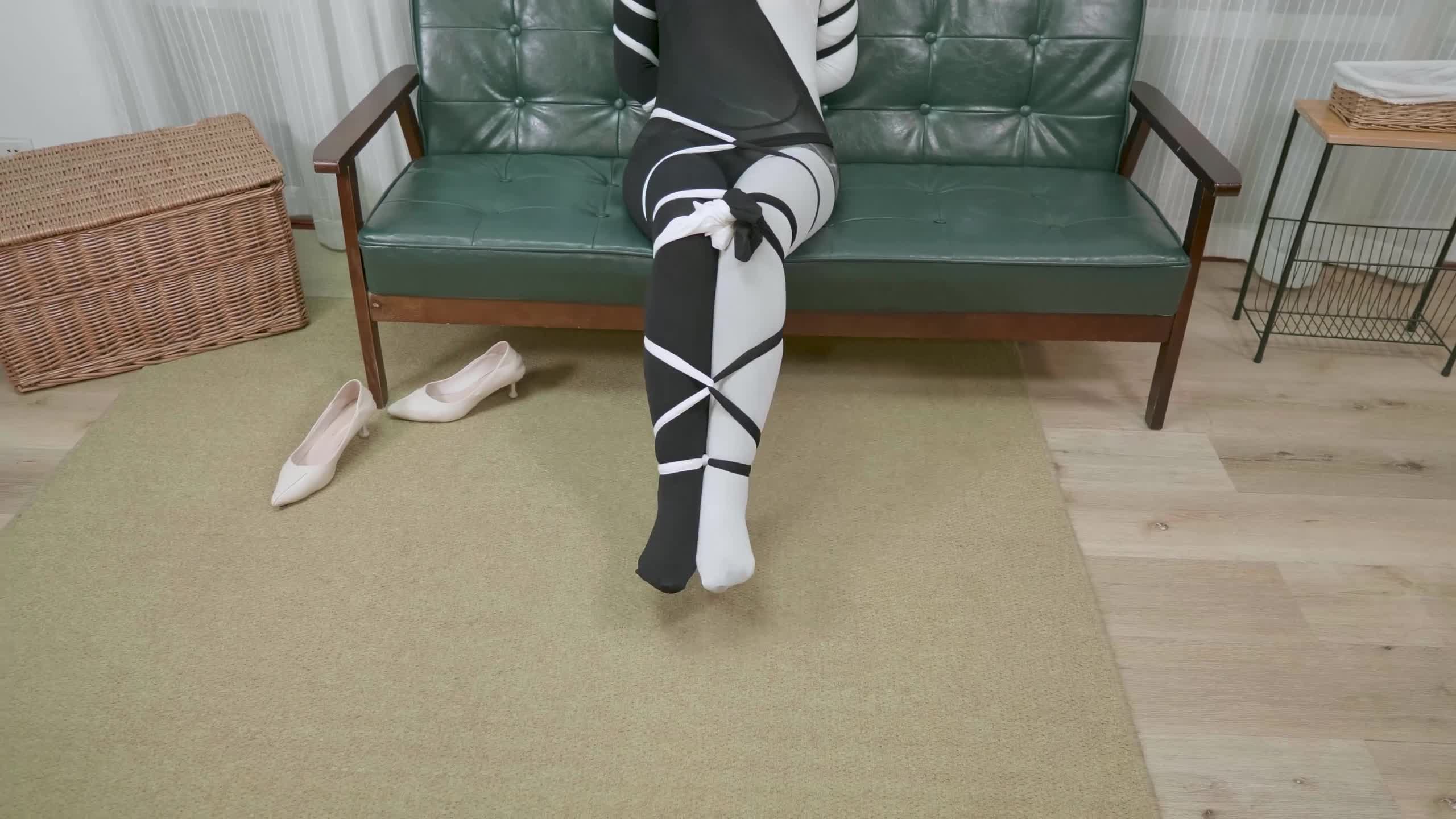 图片[5]-Ligui丽柜_HD视频_2021.04.26_私人订制_黑与白_静瑶_1V_469MB - aifuli.cc-aifuli.cc