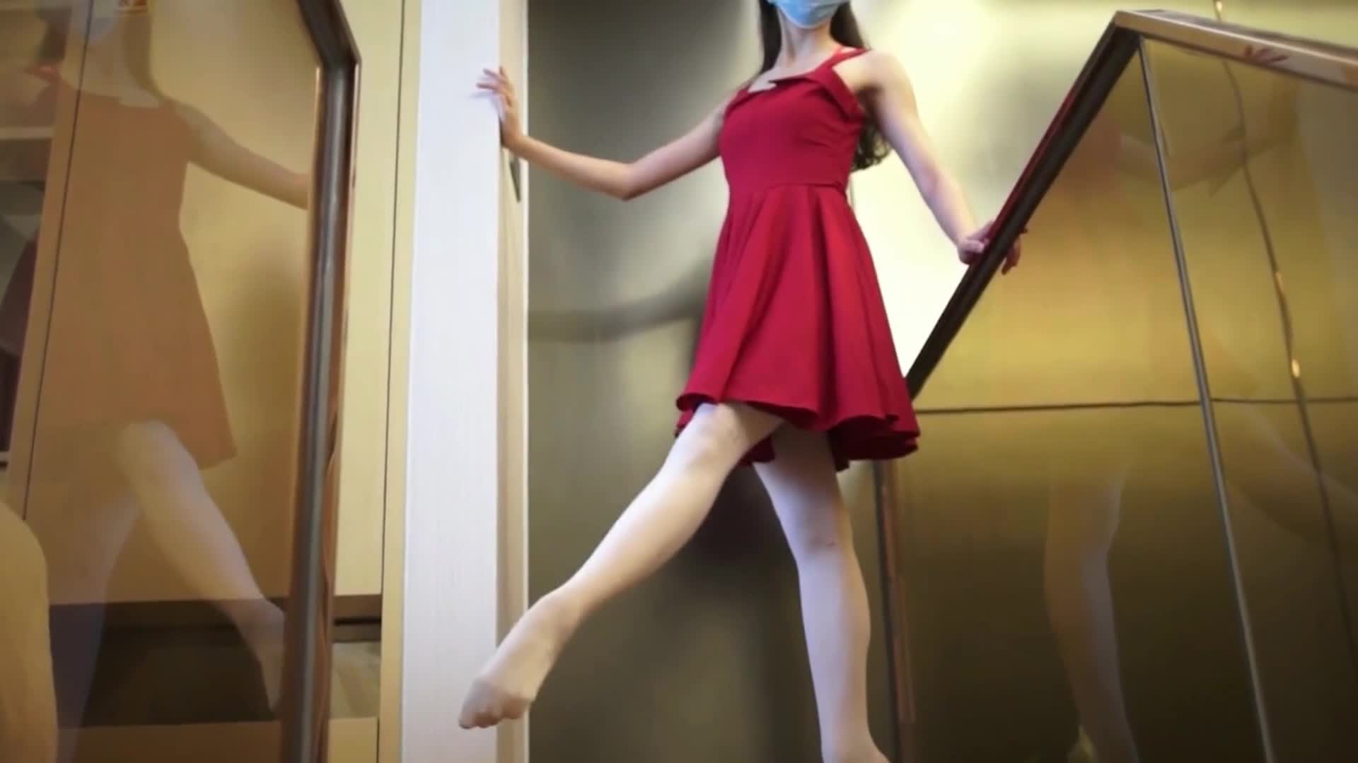 图片[2]-Ligui丽柜_HD视频_2021.04.27_今天是跳舞女孩_小熊_1V_410MB - aifuli.cc-aifuli.cc