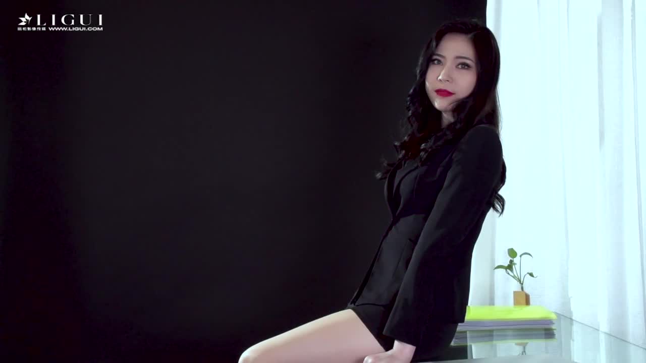 Ligui丽柜_职场新秀_呢楠_1V_478.4M-aifuli.cc
