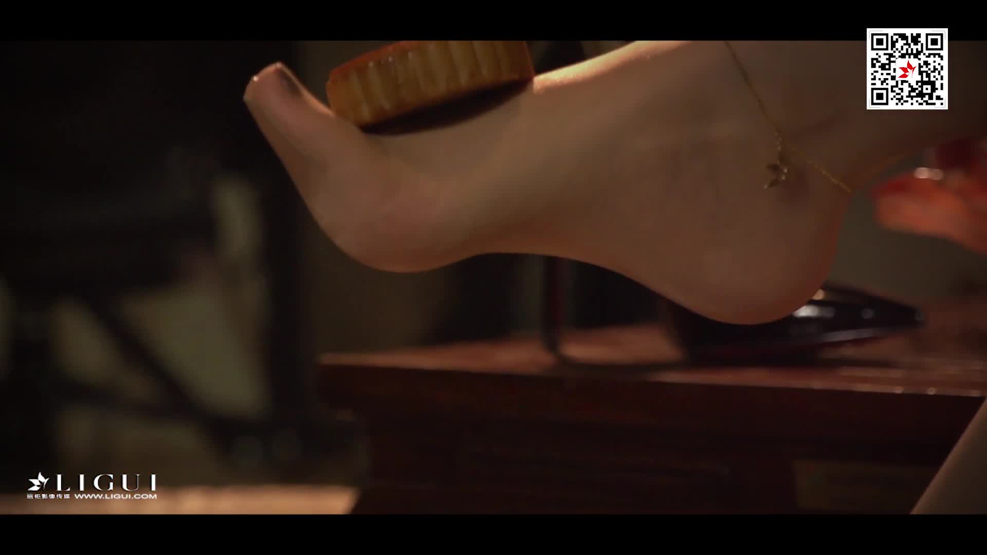 图片[2]-Ligui丽柜_高清视频_2017.10.03_Vicky_高跟美腿的佳节盛宴_1V_313M - aifuli.cc-aifuli.cc