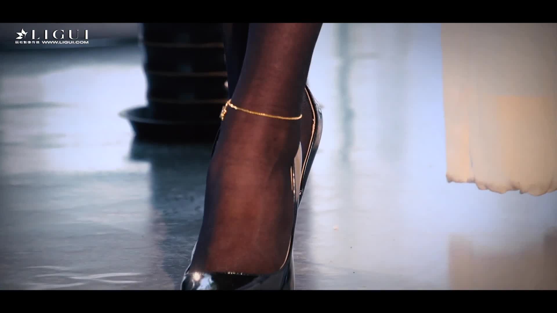 Ligui丽柜_高清视频_2017.10.26_温蒂Wendy_丝袜奶茶_1V_207M - aifuli.cc-aifuli.cc