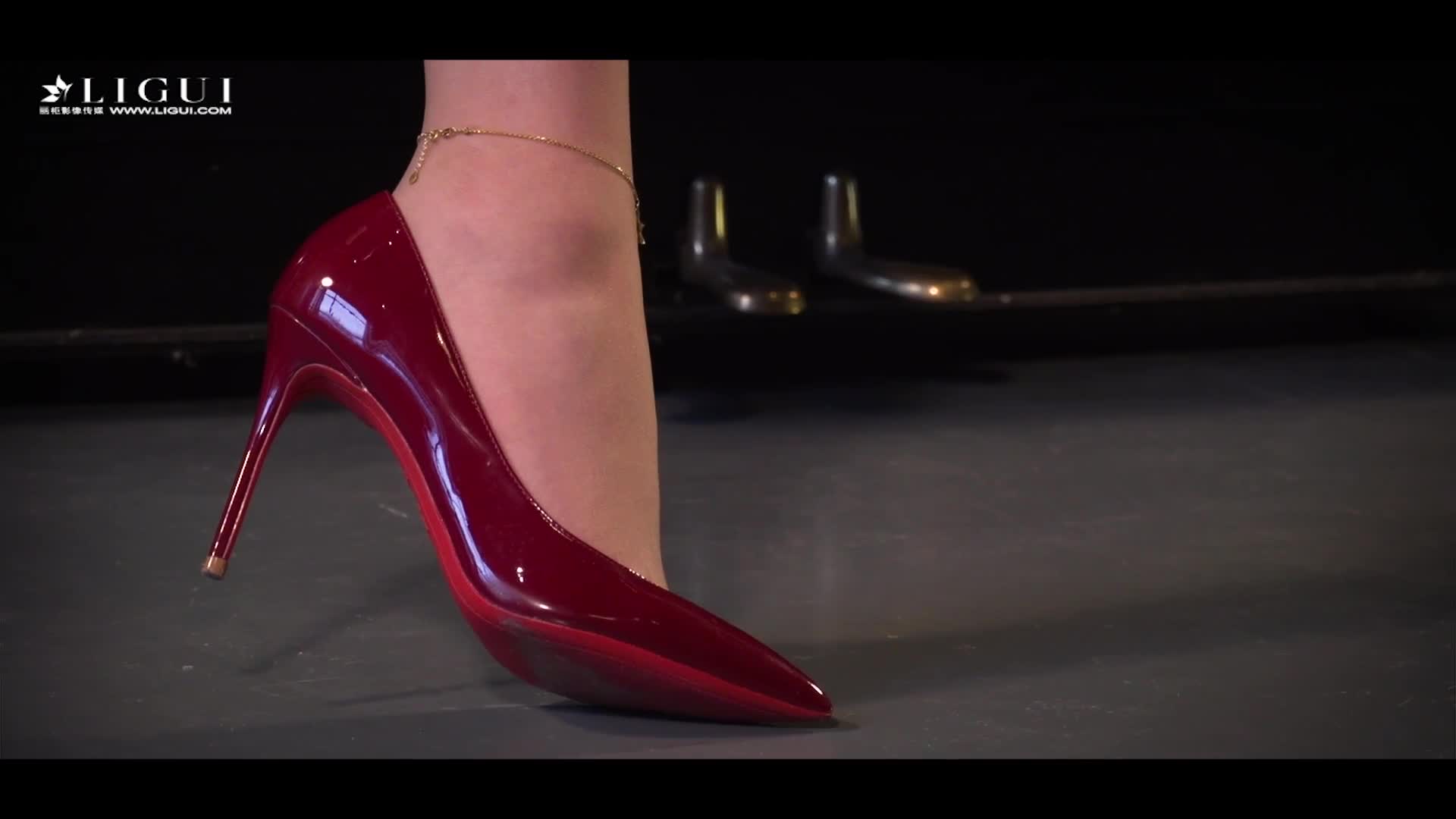 图片[2]-Ligui丽柜_高清视频_2017.11.28_白领的红色高跟鞋_刘镗_1V_178M - aifuli.cc-aifuli.cc