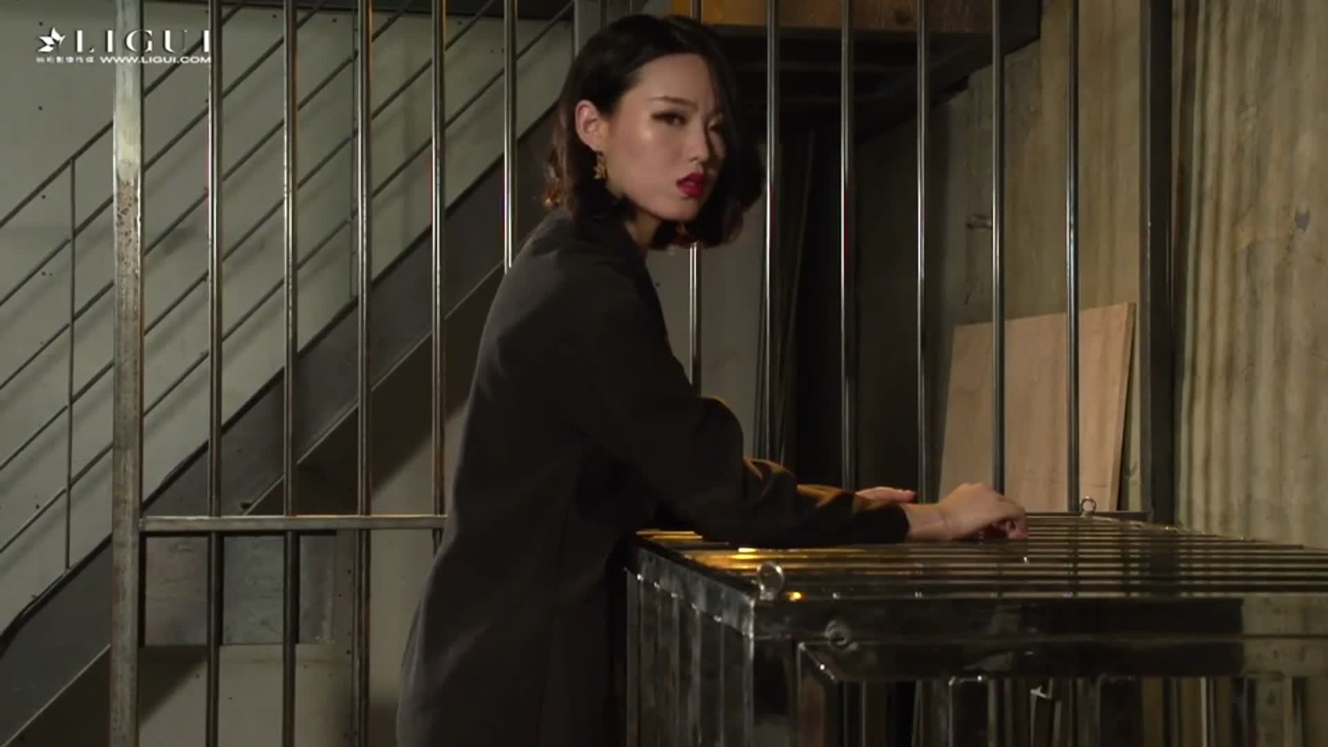 Ligui丽柜_高清视频_2018.09.22_链狱黑丝_敏儿_敏儿_1V_359M - aifuli.cc-aifuli.cc