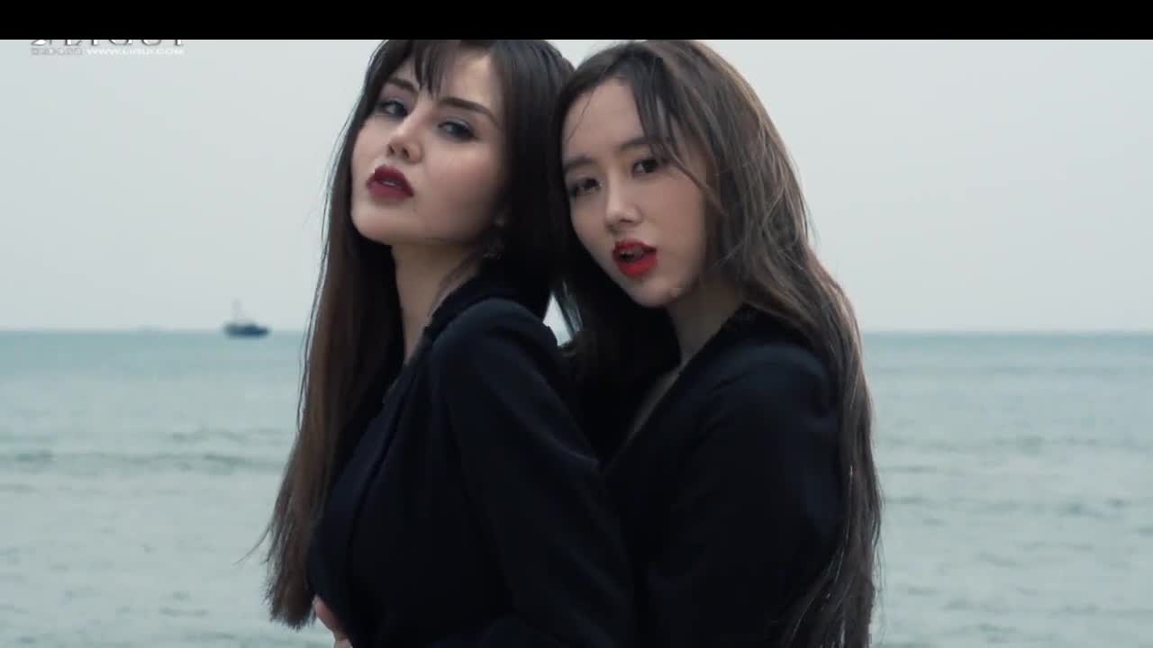 Ligui丽柜_高清视频_2019.08.03_双生花の浪花丽人_然然_凉儿_1V_105M - aifuli.cc-aifuli.cc