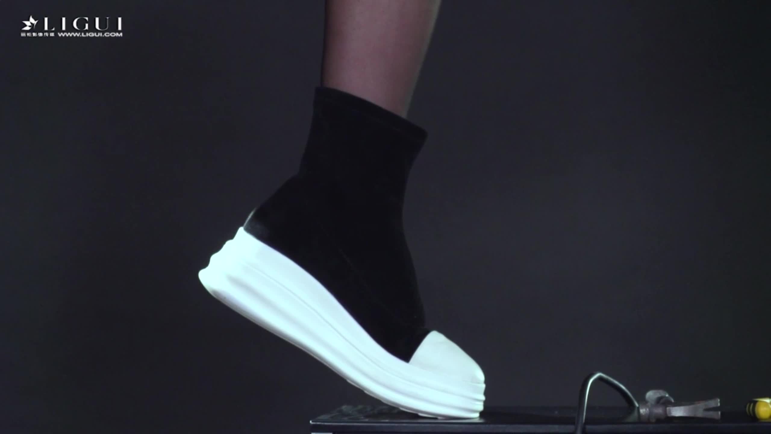 图片[2]-Ligui丽柜_高清视频_2019.11.07_修女也疯狂_允娜_1V_987M_1 - aifuli.cc-aifuli.cc