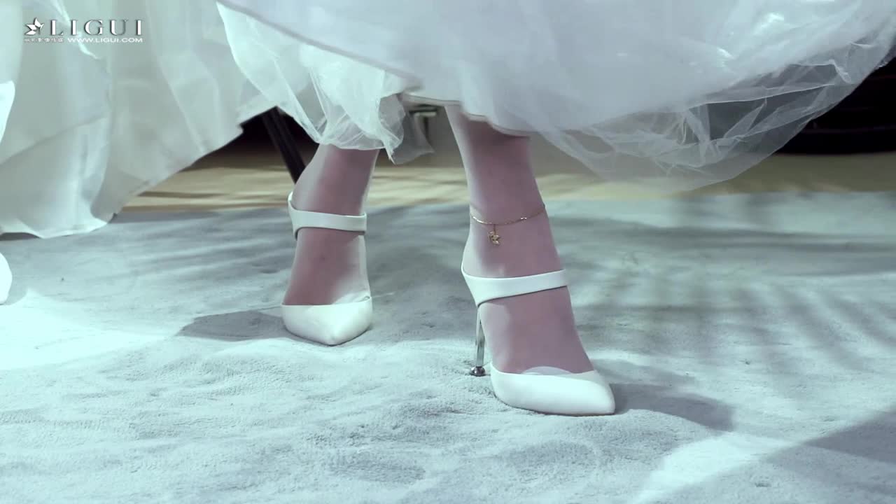 Ligui丽柜_高清视频_2019.11.27_欲惑婚纱_钟情_1V_305MB - aifuli.cc-aifuli.cc