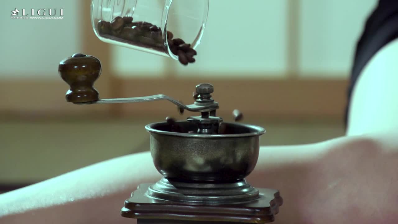 Ligui丽柜_高清视频_2019.12.26_一丝幽香_之甜甜_1V_289M - aifuli.cc-aifuli.cc