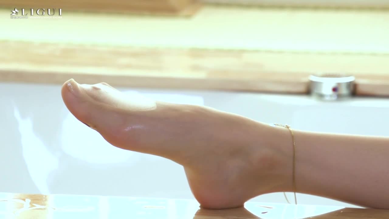 图片[4]-Ligui丽柜_高清视频_2020.02.13_浴亨丝柔_兔子_1V_348MB - aifuli.cc-aifuli.cc