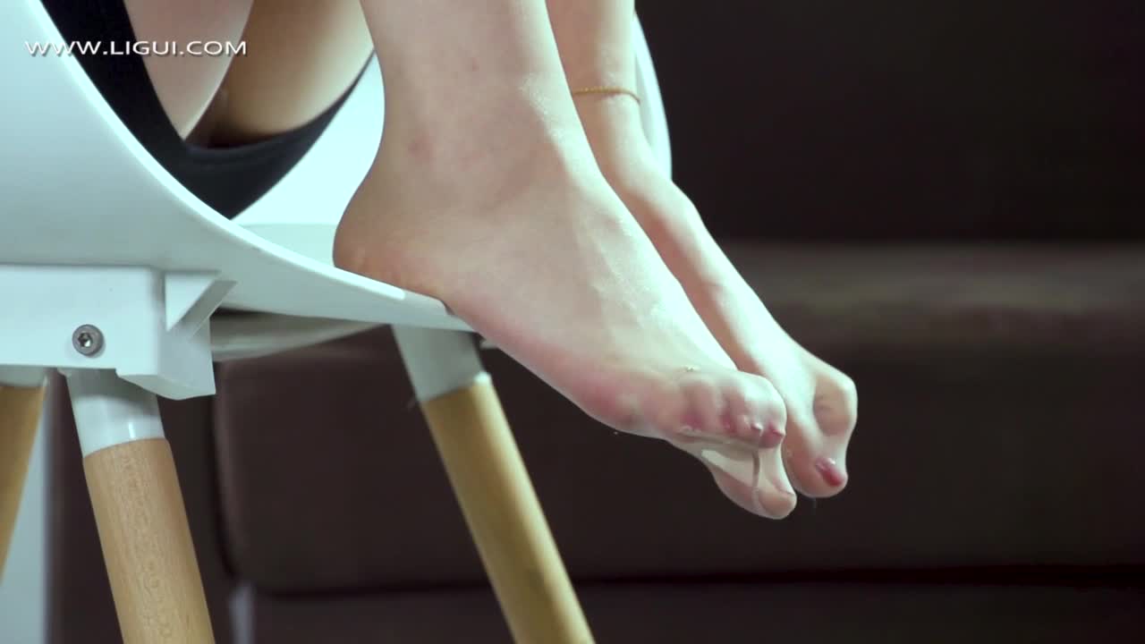 图片[5]-Ligui丽柜_高清视频_2020.03.31_职场新秀_伊伊_1V_268MB - aifuli.cc-aifuli.cc