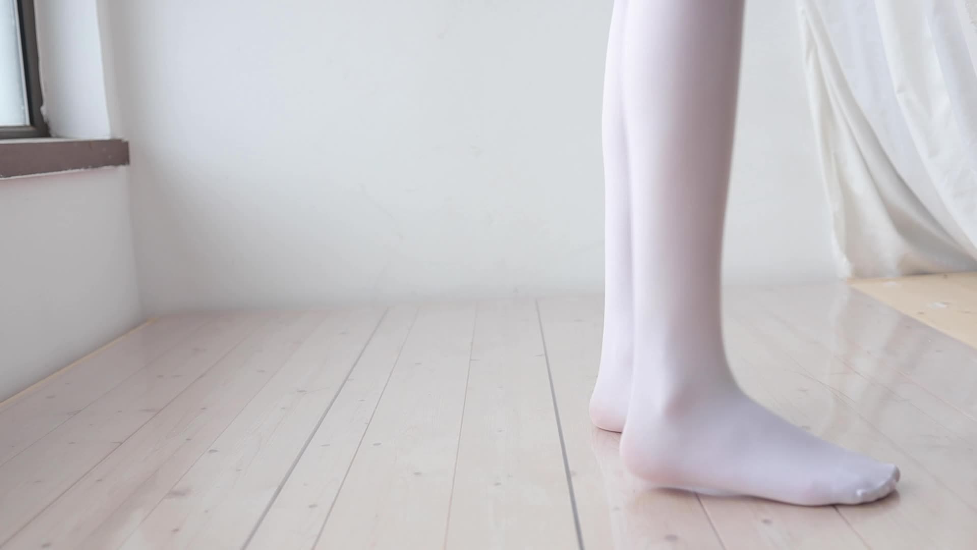 图片[2]-森萝财团写真_JKFUN_008_Aika_60D白丝踩酱肉包_130P1V_2.66GB - aifuli.cc-aifuli.cc