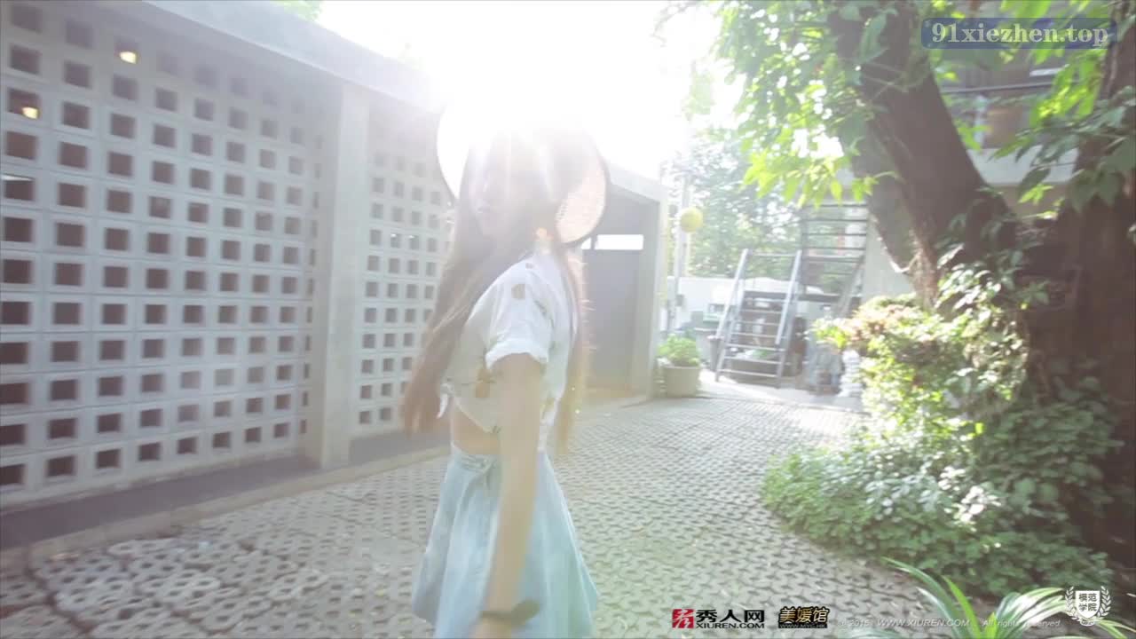 MFStar模范学院_2015.03.27_VN.002_王馨瑶yanni泰国清迈旅拍视频_1V0.99GB-aifuli.cc