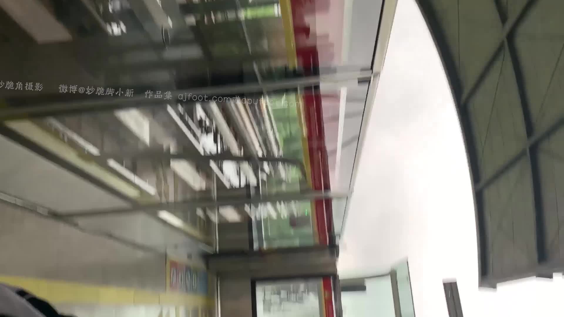 见新摄影_NO.034_甜美雨天_161P1V_1.3G-aifuli.cc