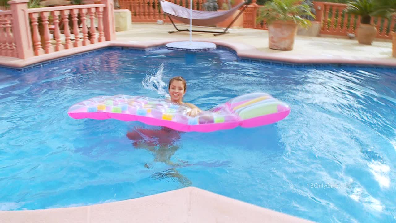 Inez_Busty_Mademoiselle_HD - aifuli.cc-aifuli.cc