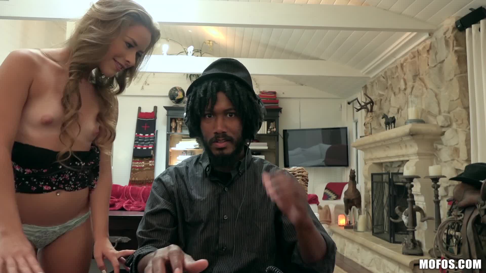 Lilly_Lit_1080p - aifuli.cc-aifuli.cc