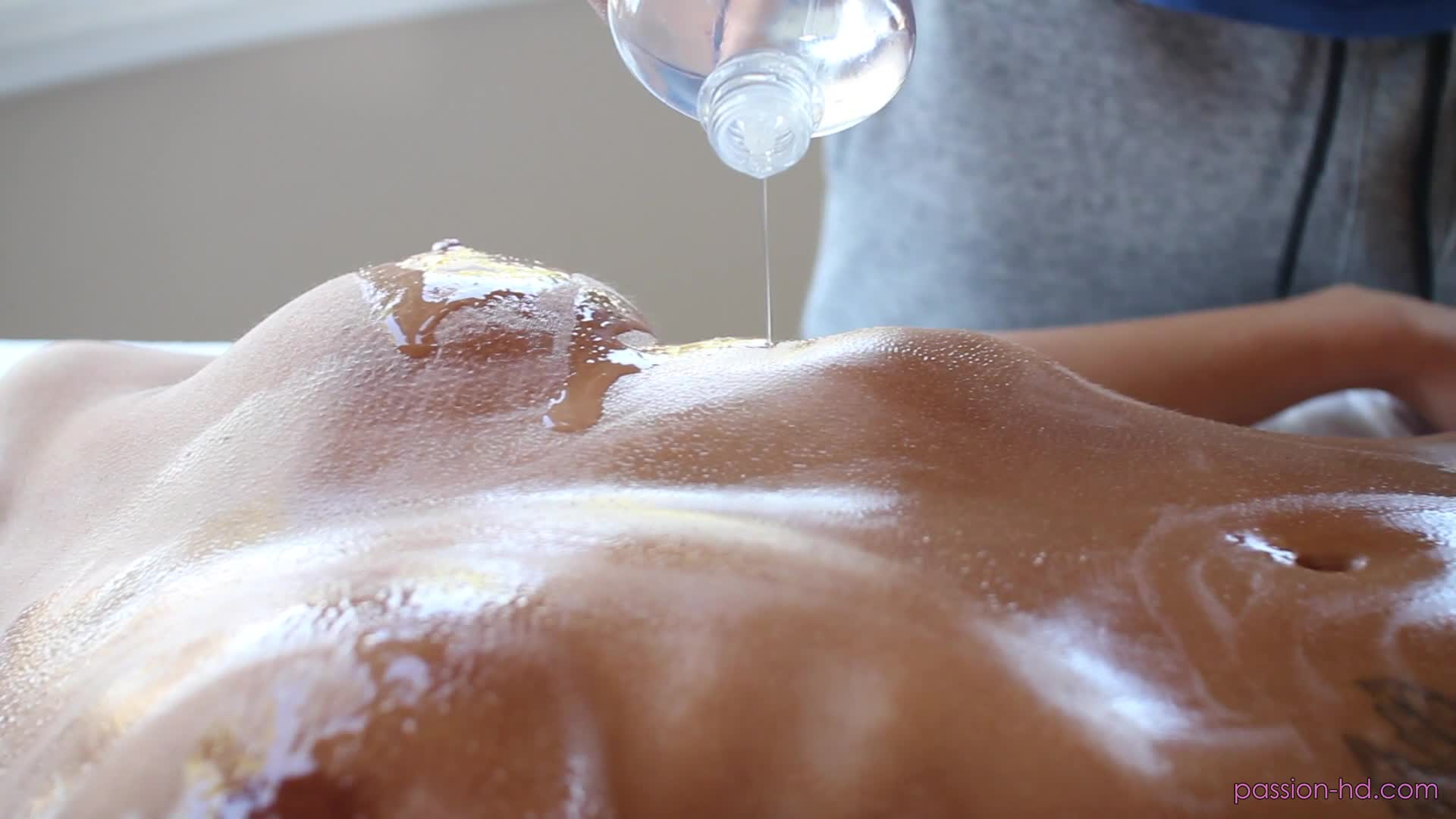 Passion_HD.14.09.26.Whitney.Westgate.Marathon.Massage.XXX.1080p.MP4_TheEye - aifuli.cc-aifuli.cc