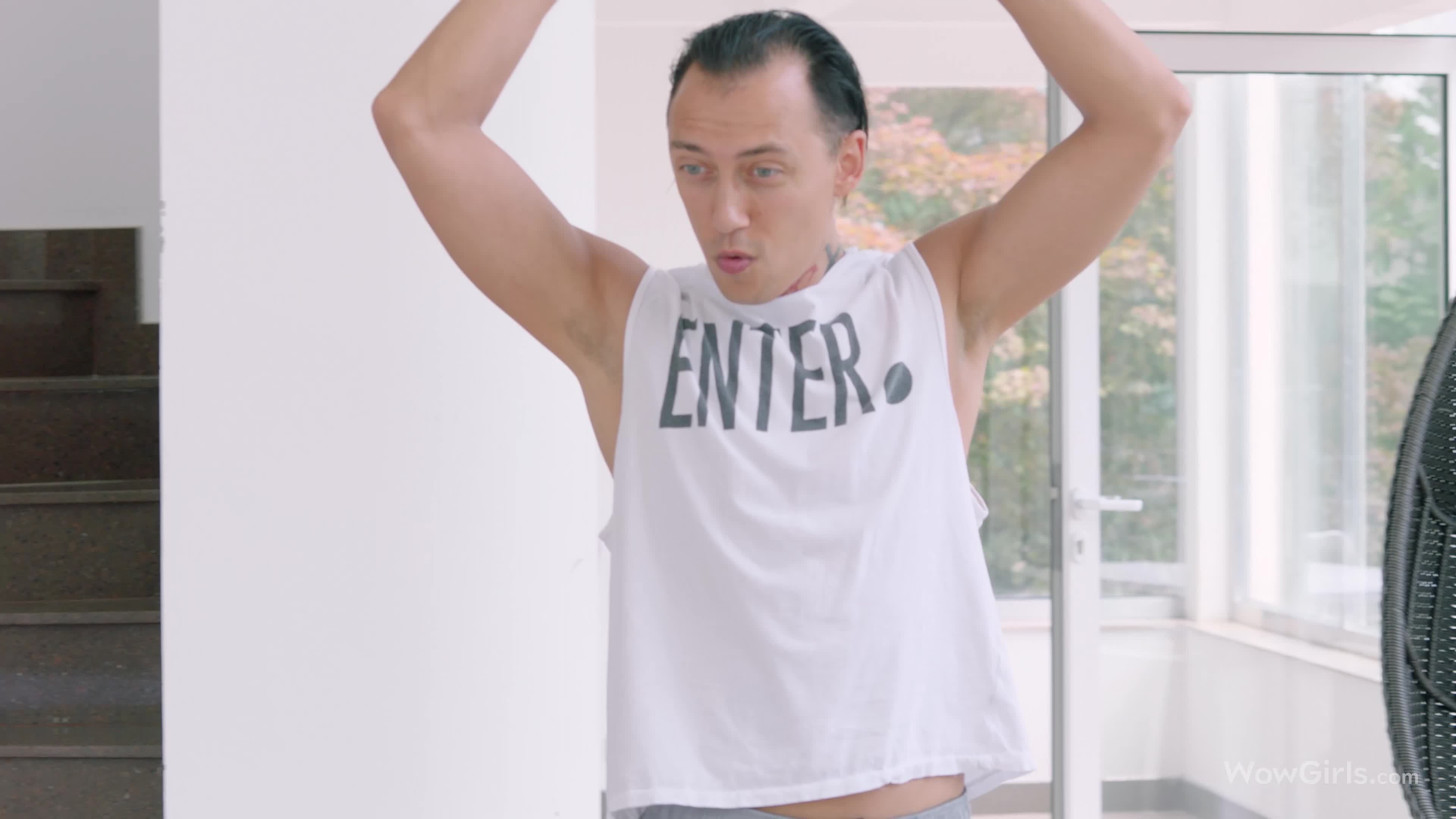 图片[2]-EmilyCutie_NikkiHill_InBedWithTwoHotBlondes_3840x2160_60fps - aifuli.cc-aifuli.cc