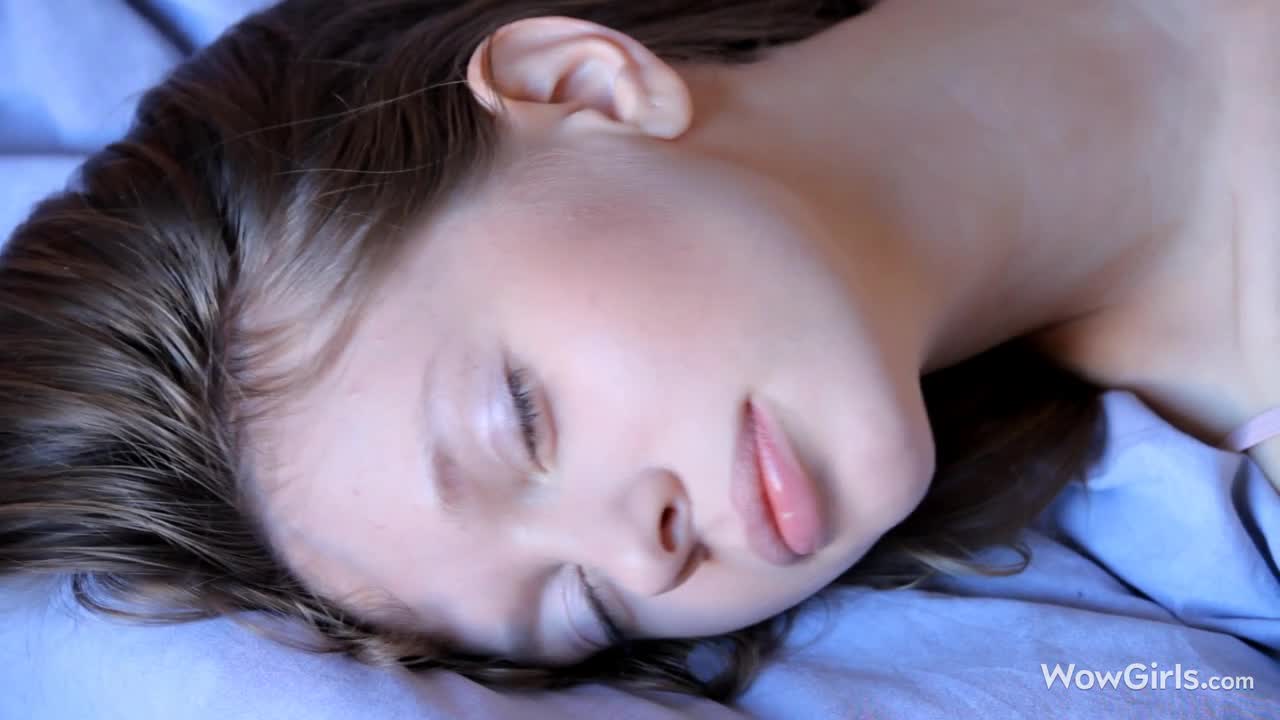 Gloria.Dominating.Herself.WowGirls.2012.HD - aifuli.cc-aifuli.cc