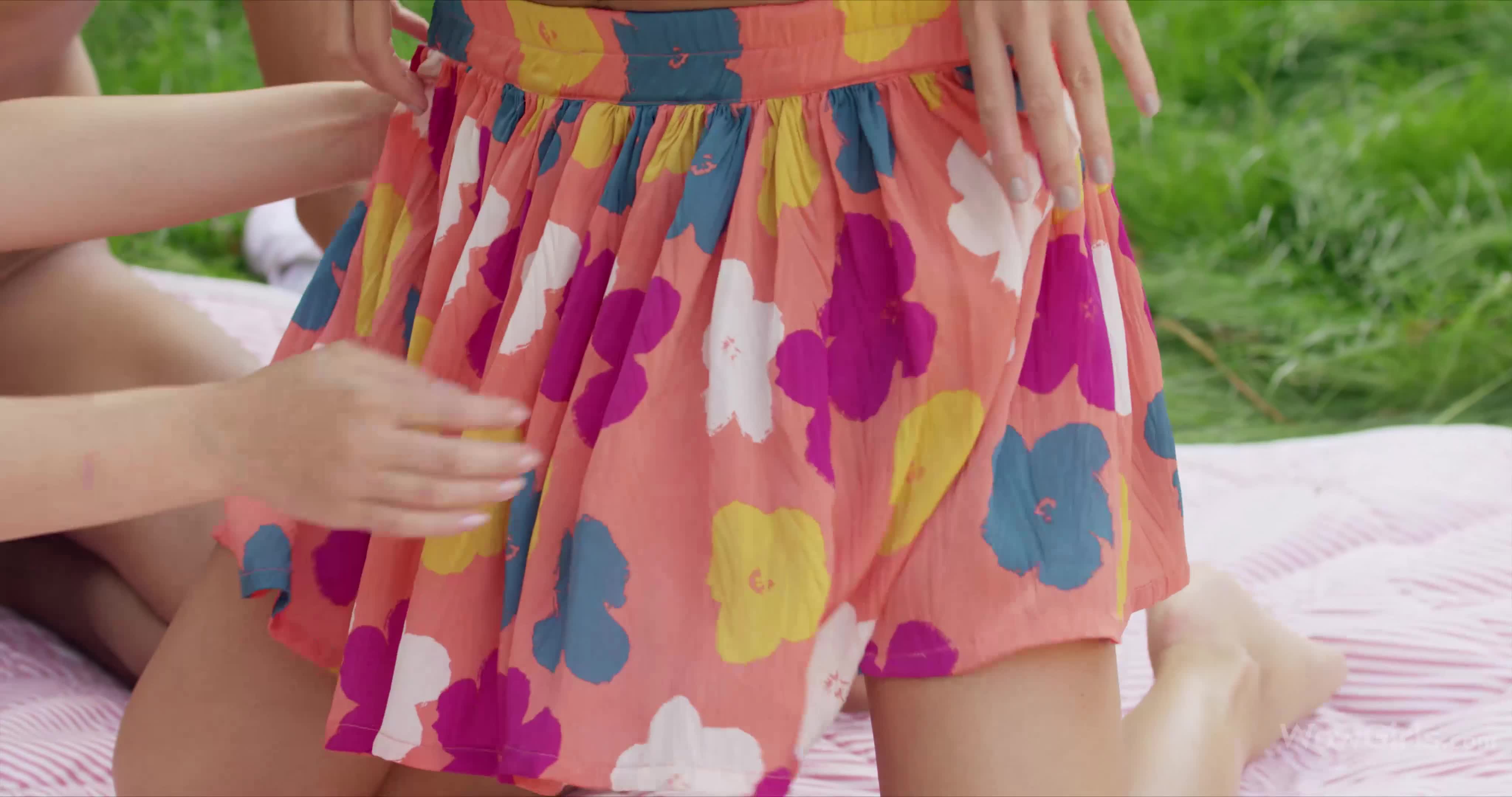 图片[2]-KristyBlack_SofiaLike_AllHeNeeds_4096x2160_60fps - aifuli.cc-aifuli.cc