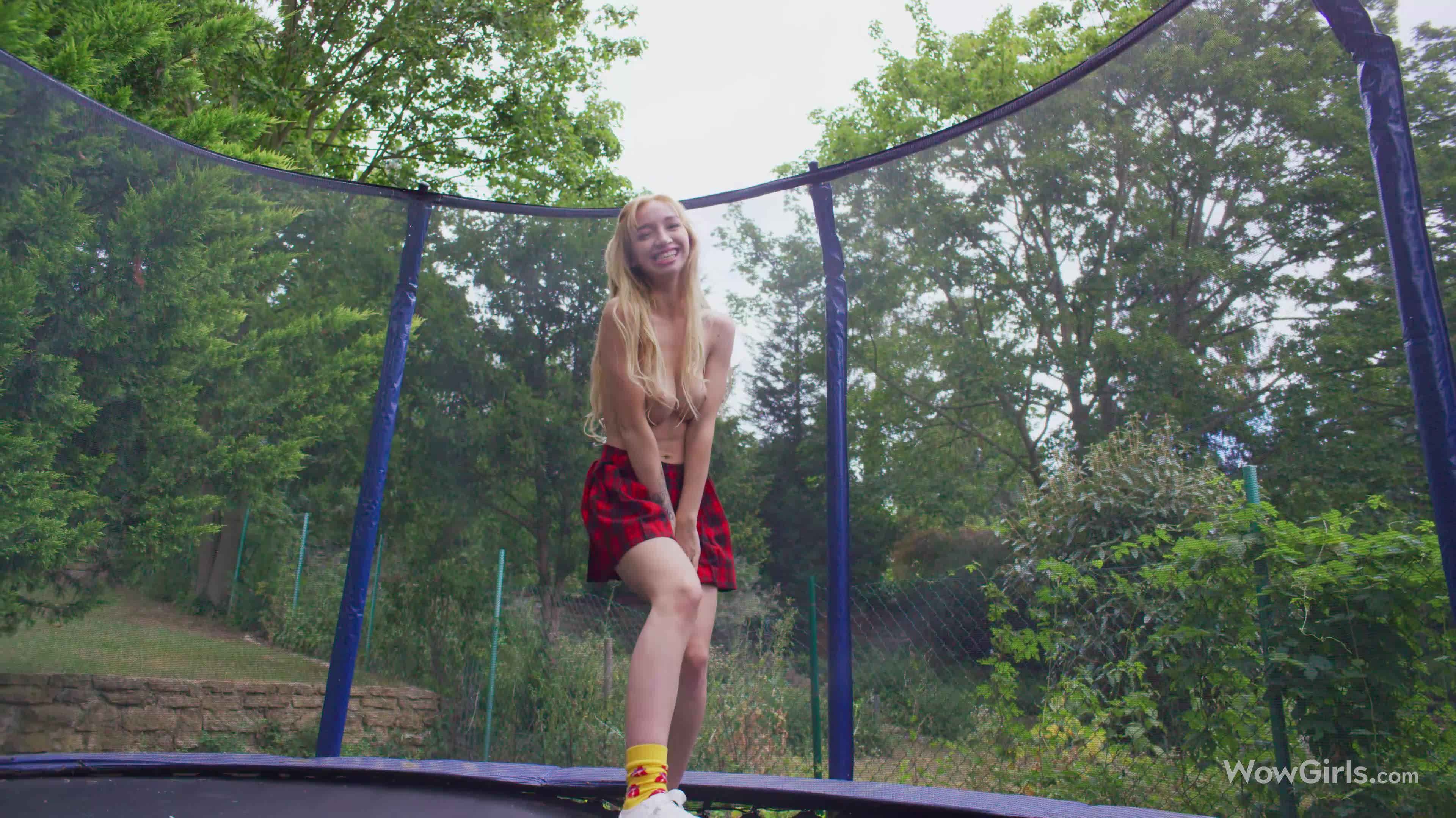 LeilaFiore_JumpingSessionwithLeila_3840x2160_60fps - aifuli.cc-aifuli.cc