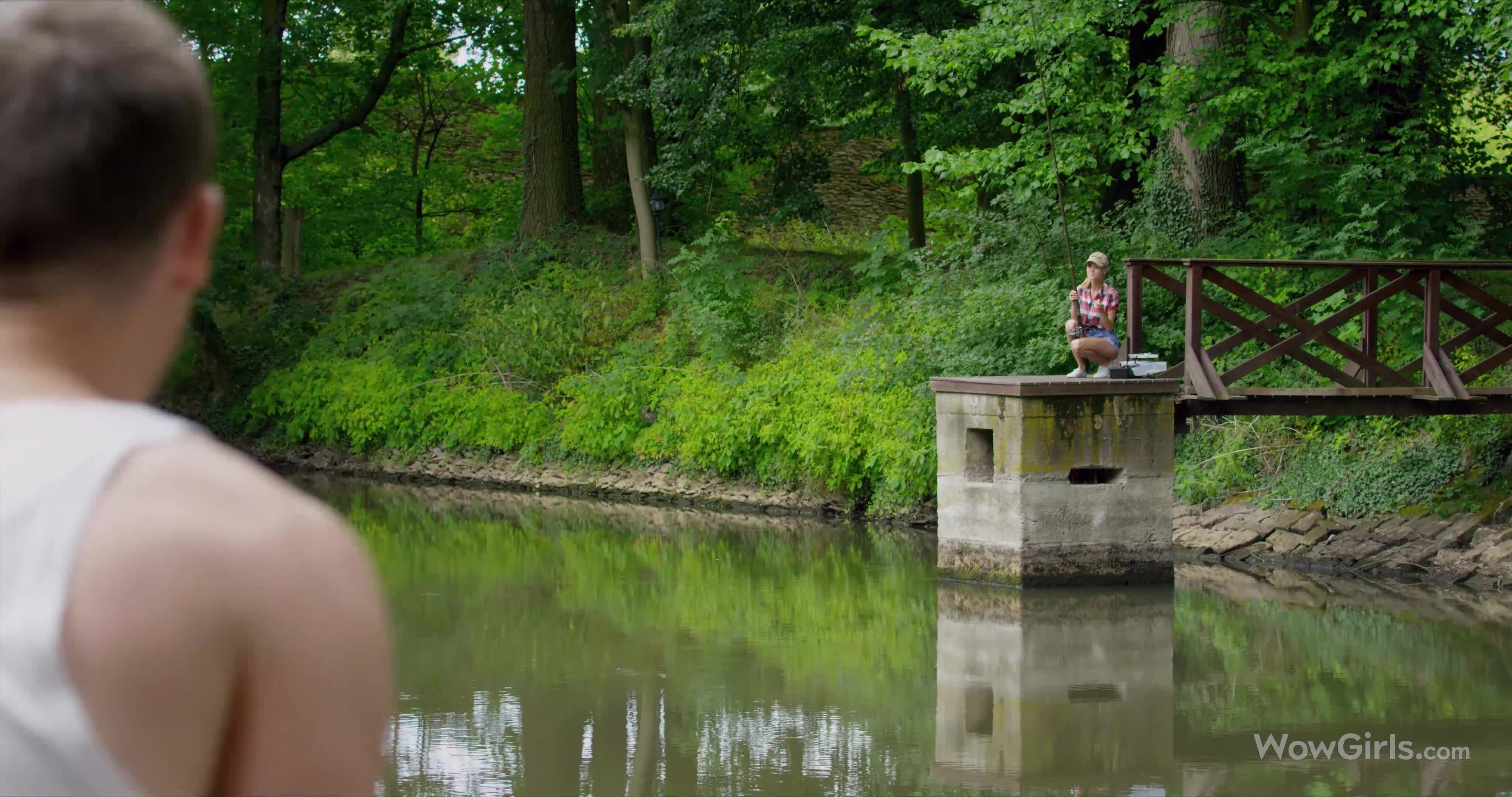 NancyA_GoneFishing_4096x2160_60fps - aifuli.cc-aifuli.cc