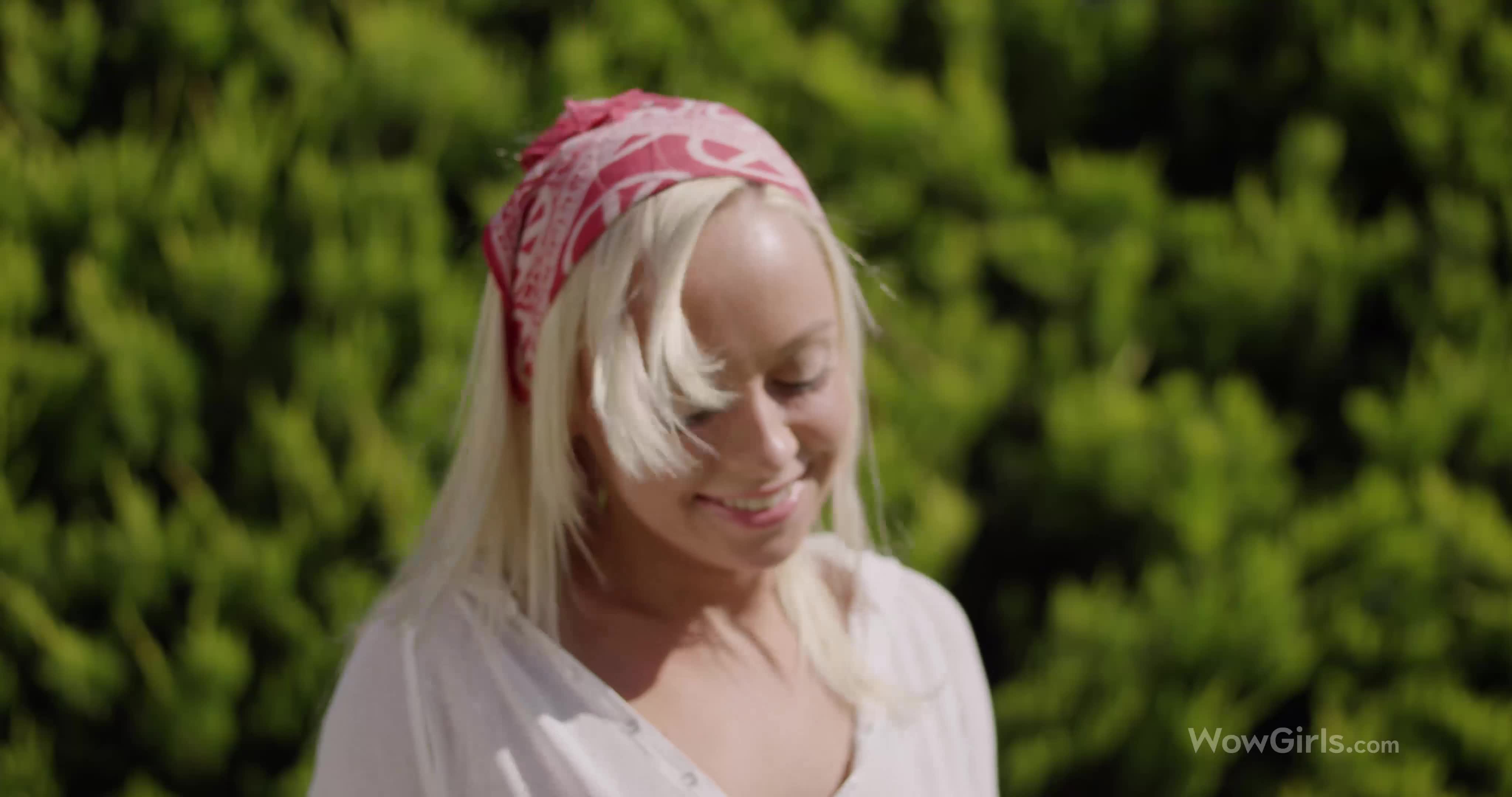 NaomiNia_AWellspentDay_4096x2160_60fps - aifuli.cc-aifuli.cc