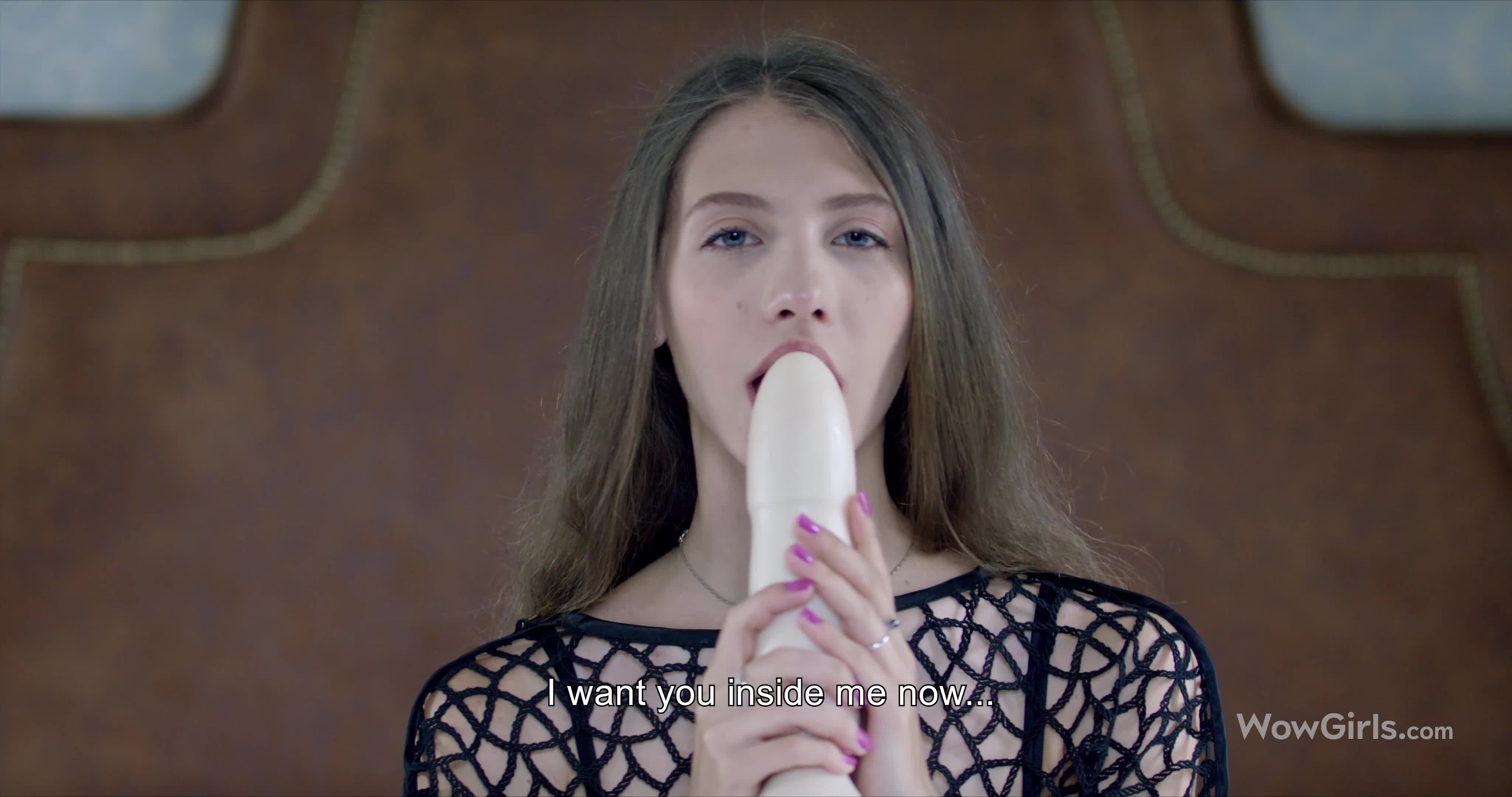 StefanieMoon_FullThrottle_4096x2160_60fps - aifuli.cc-aifuli.cc