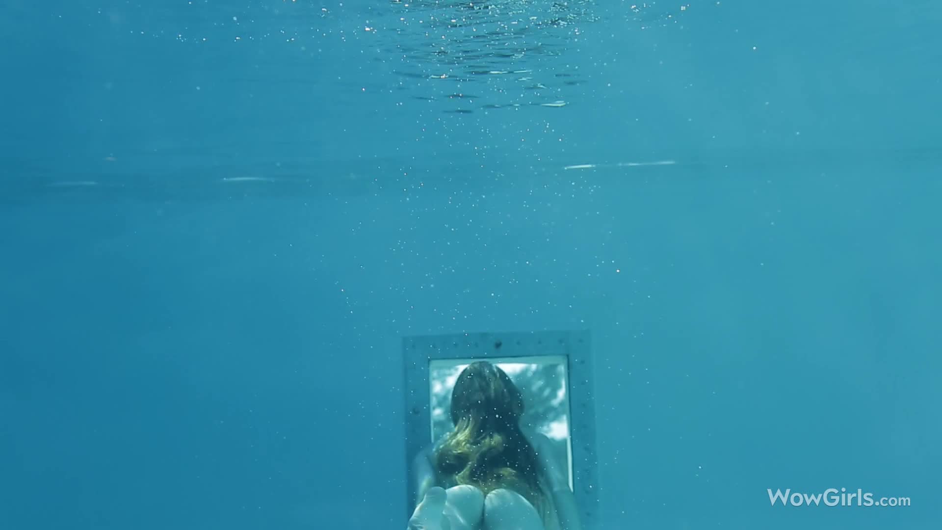 图片[4]-Vanessa_VisitingAHotPlace_1920x1080_30fps - aifuli.cc-aifuli.cc