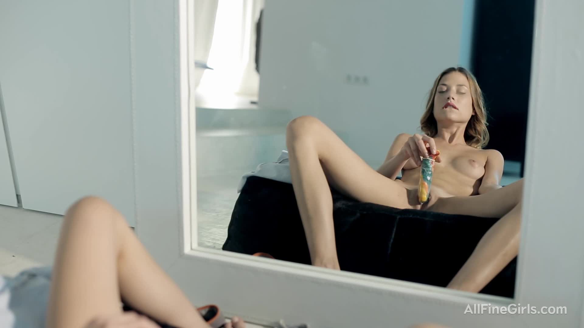 图片[5]-Virginie_JustTheRightSizeToy_1920x1080_30fps - aifuli.cc-aifuli.cc