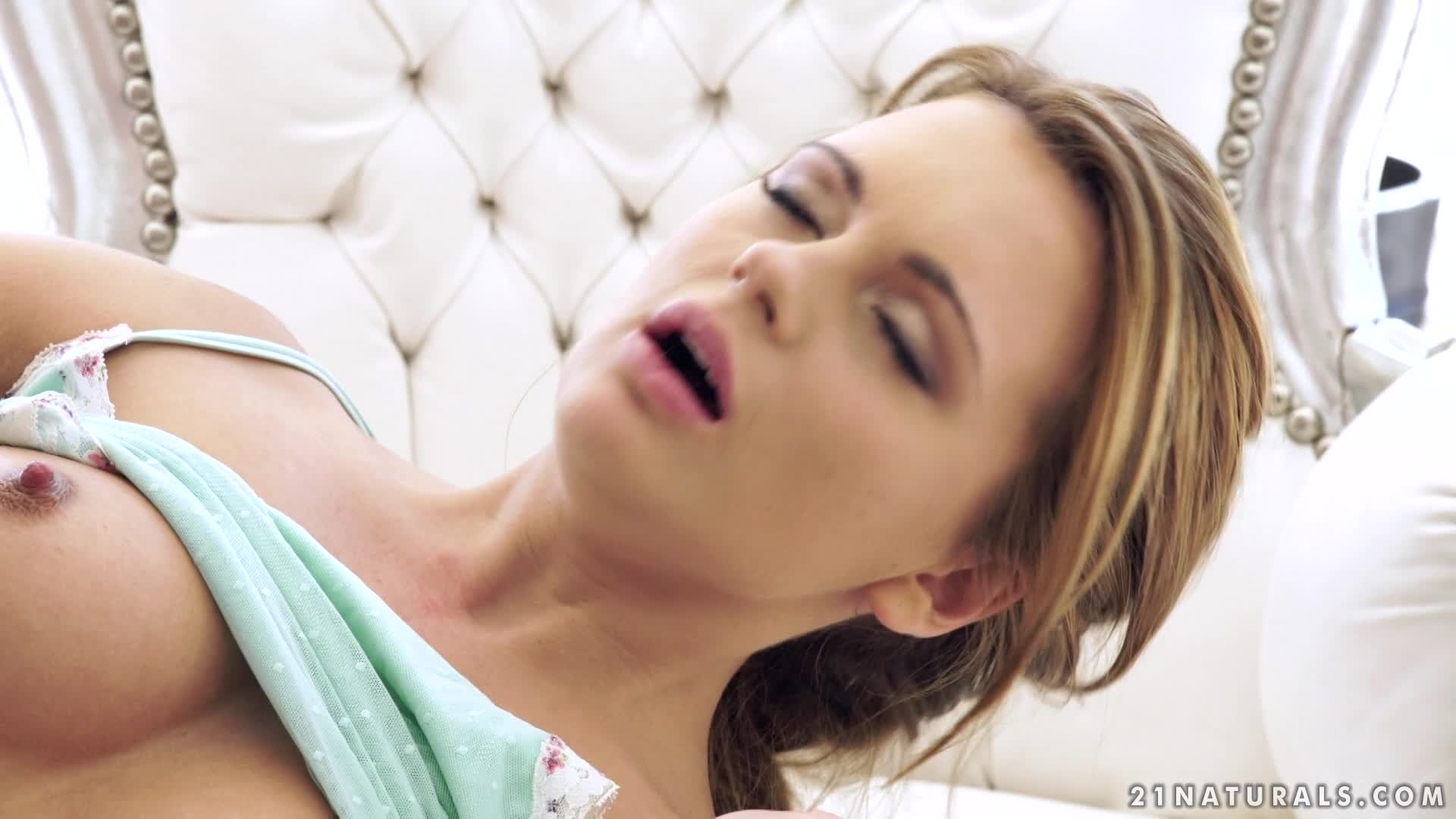 图片[5]-21Naturals.16.11.20.Emily.Thorne.Hardwood.Dock.Fun.XXX.1080p.MP4 - aifuli.cc-aifuli.cc