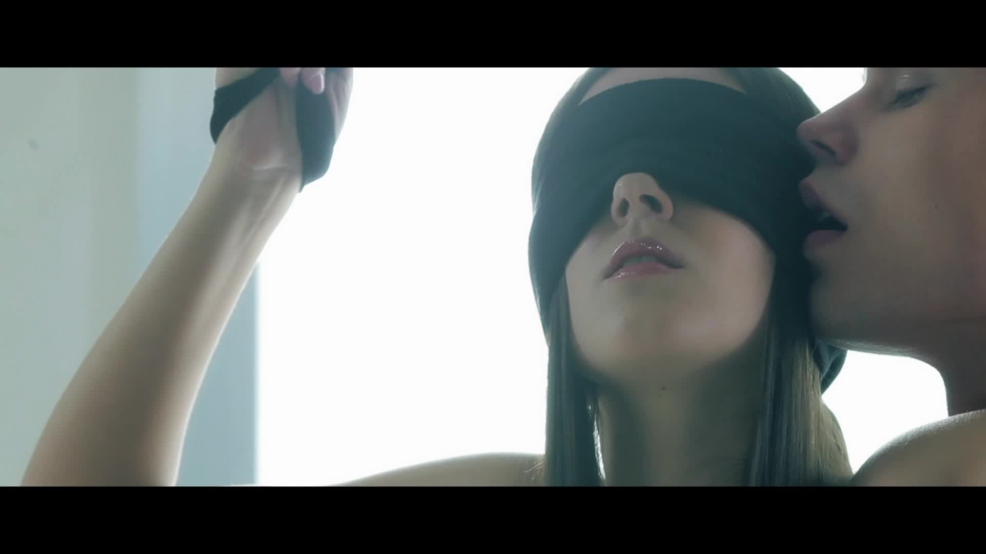 13_11_29_Many_Shades_of_Grey_Ivy_ - aifuli.cc-aifuli.cc