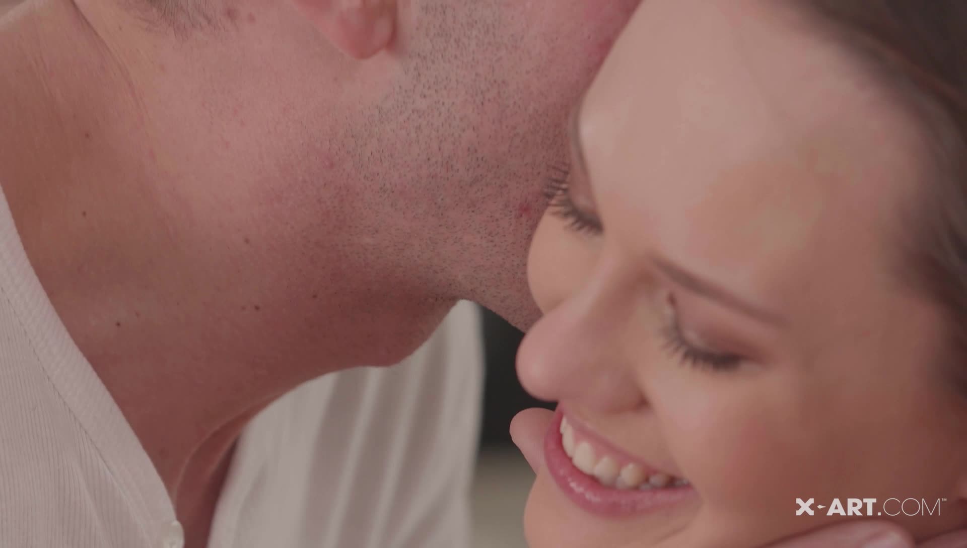 X_Art_18_03_09_Honeymoon_Sex_Leila_1080p_ - aifuli.cc-aifuli.cc